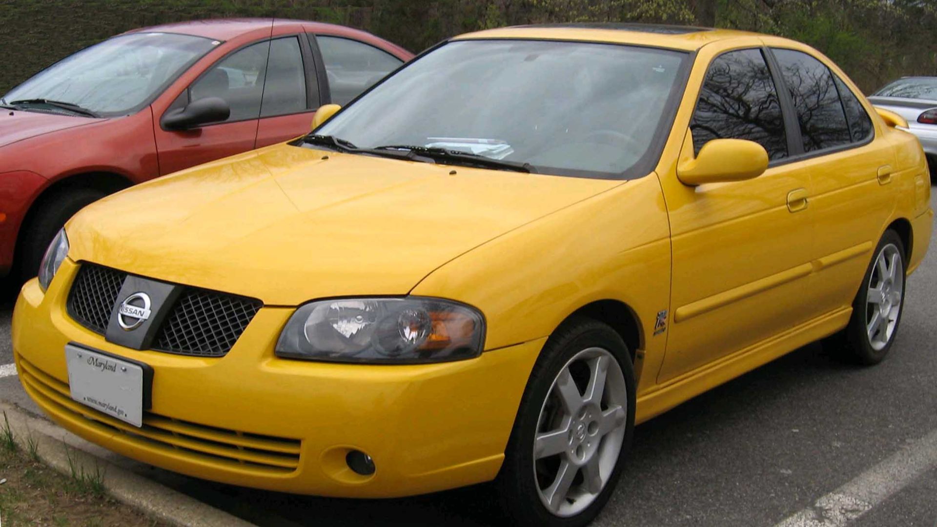 File:04-06 Nissan Sentra SE-R.jpg