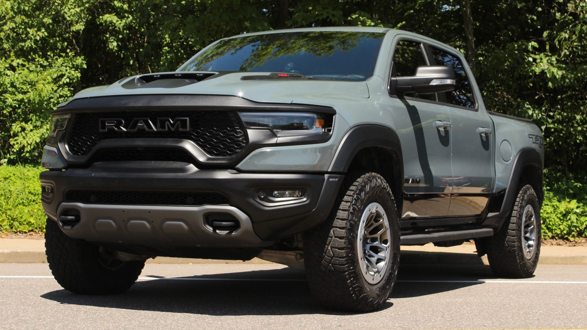 File:2021-22 RAM 1500 TRX.jpg