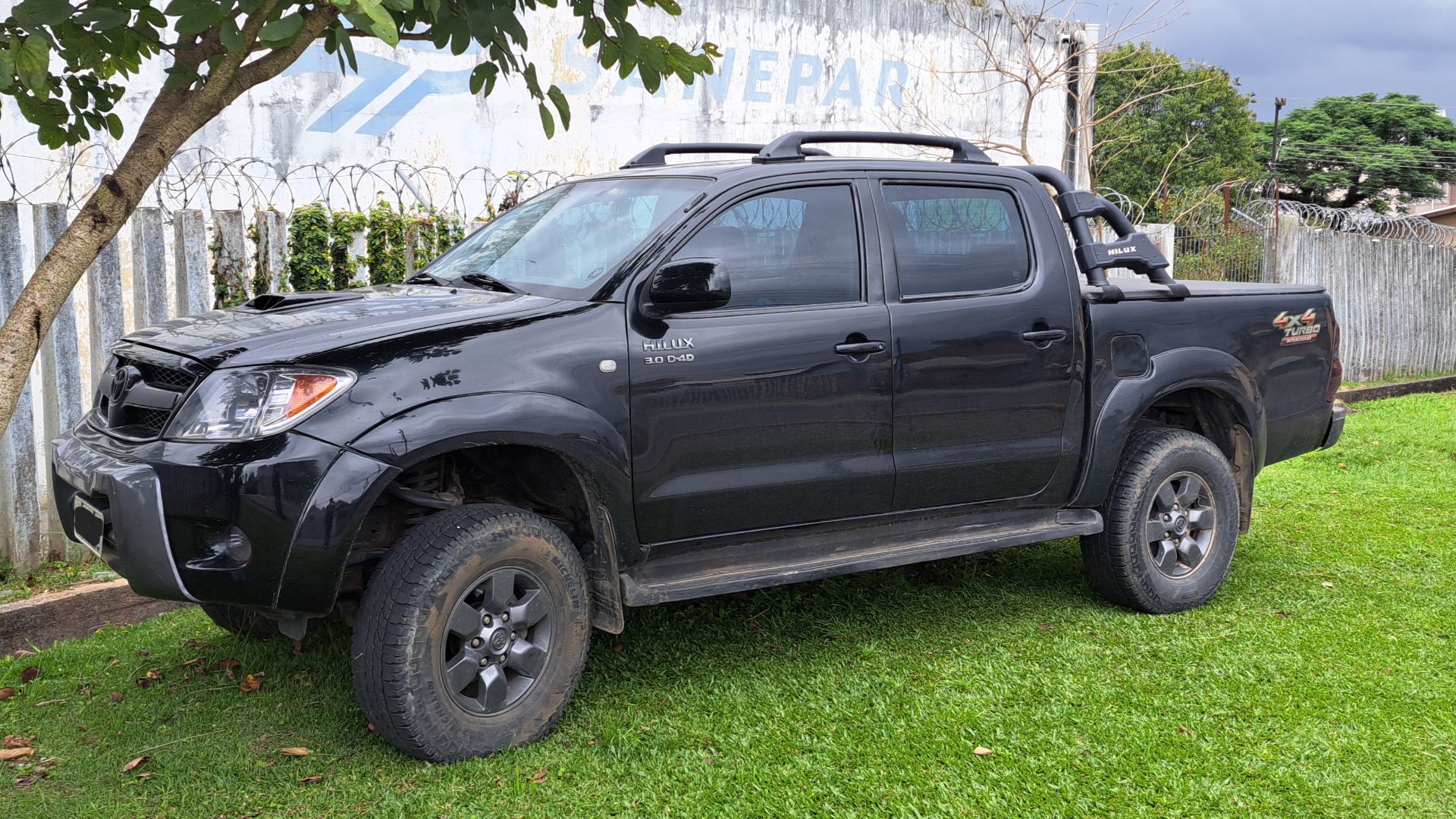 File:Toyota Hilux 7th generation.jpg