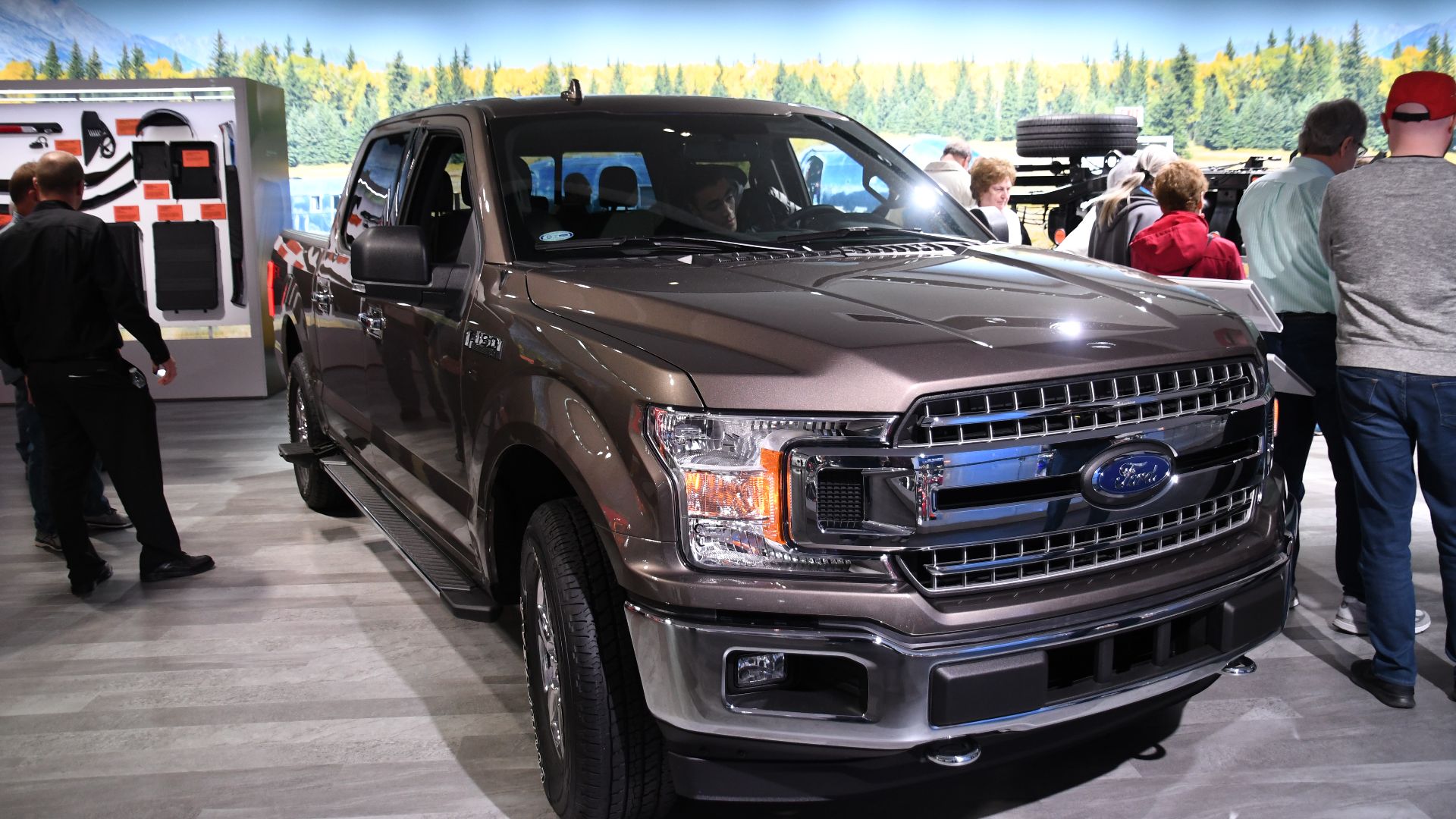 File:Ford F150 pickup -- 2018 North American International Auto Show (40540936064).jpg