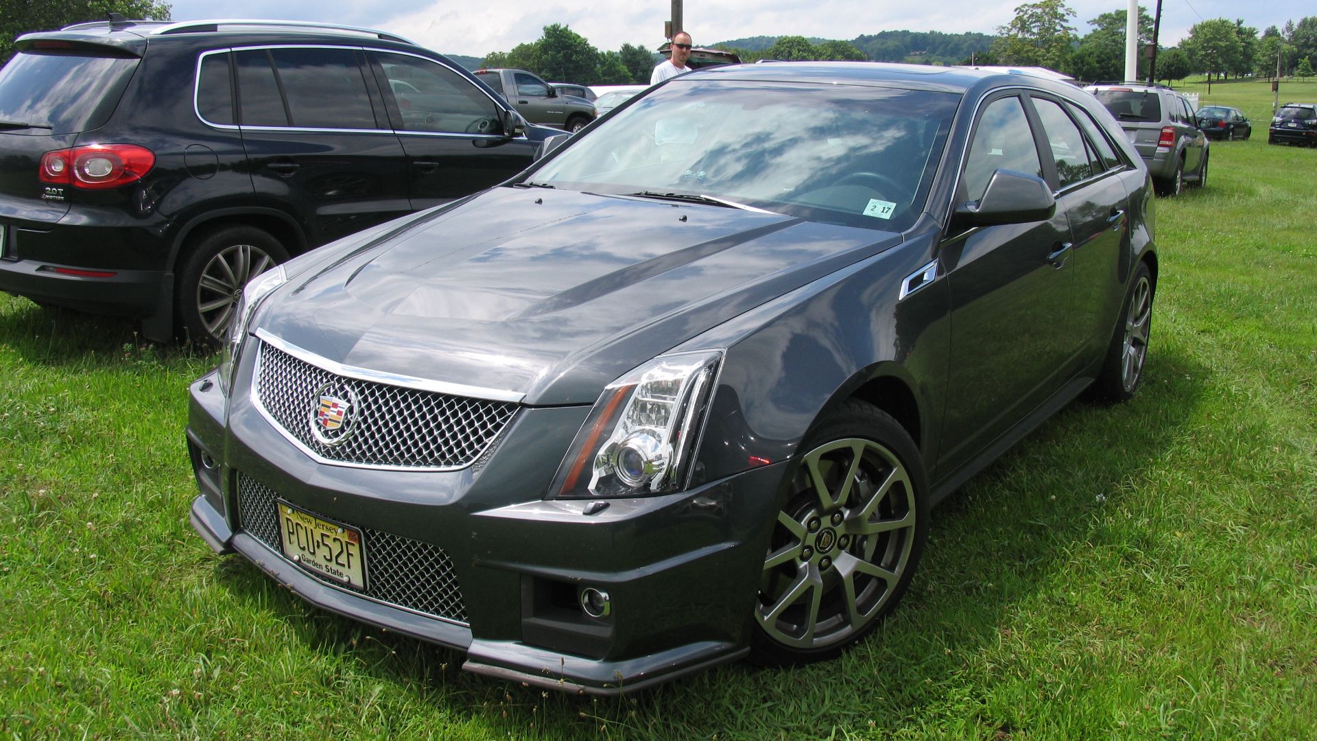 File:Cadillac CTS-V Wagon (9276345313).jpg