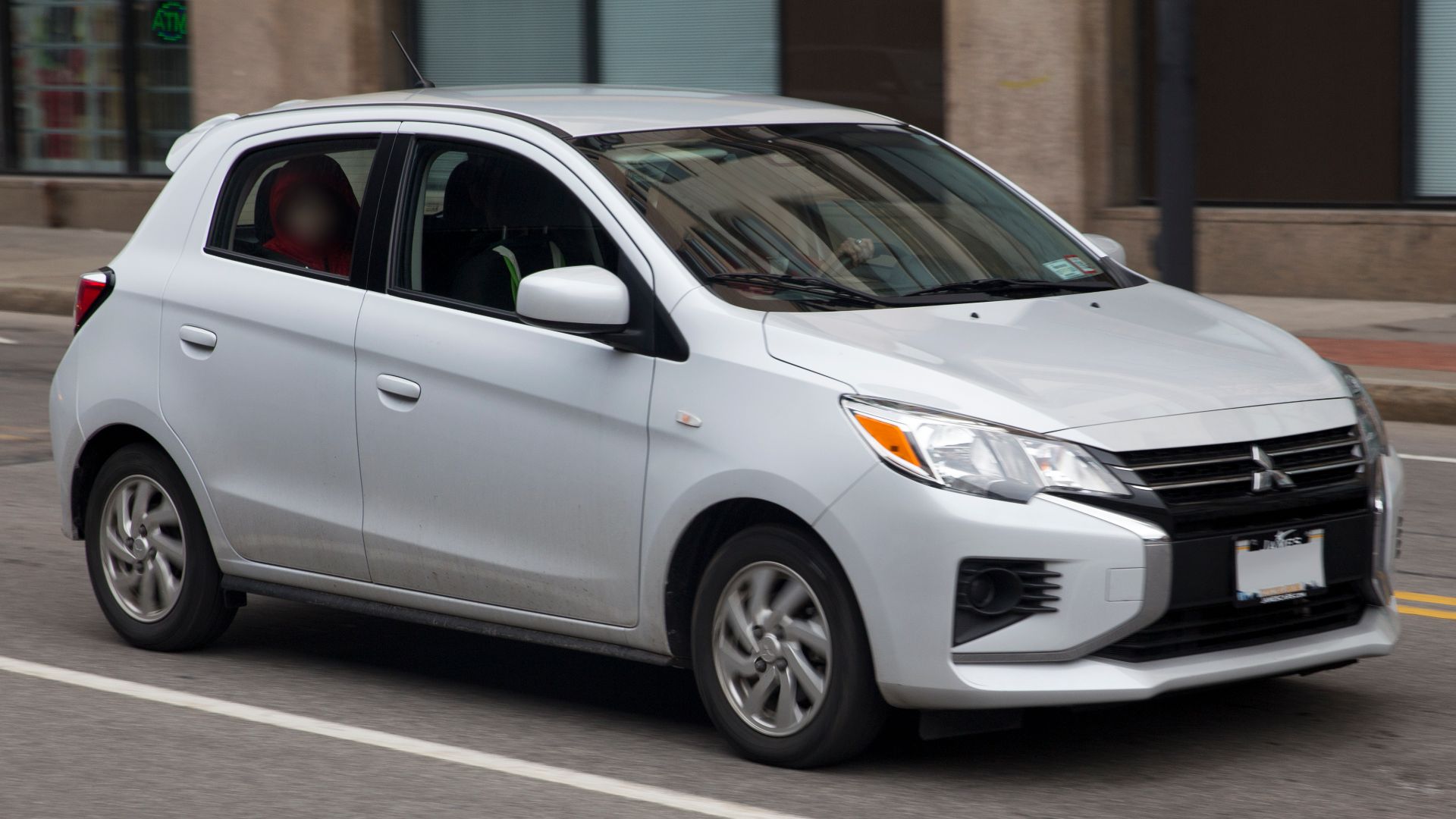 File:2021 Mitsubishi Mirage Carbonite Edition in White Diamond, front right.jpg
