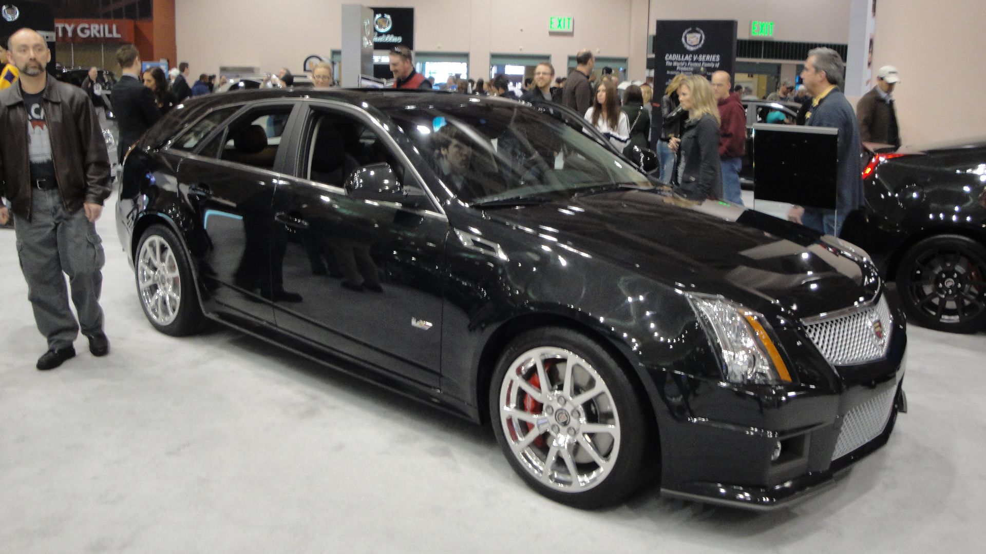 File:13 Cadillac CTS-V Wagon (8583673921).jpg