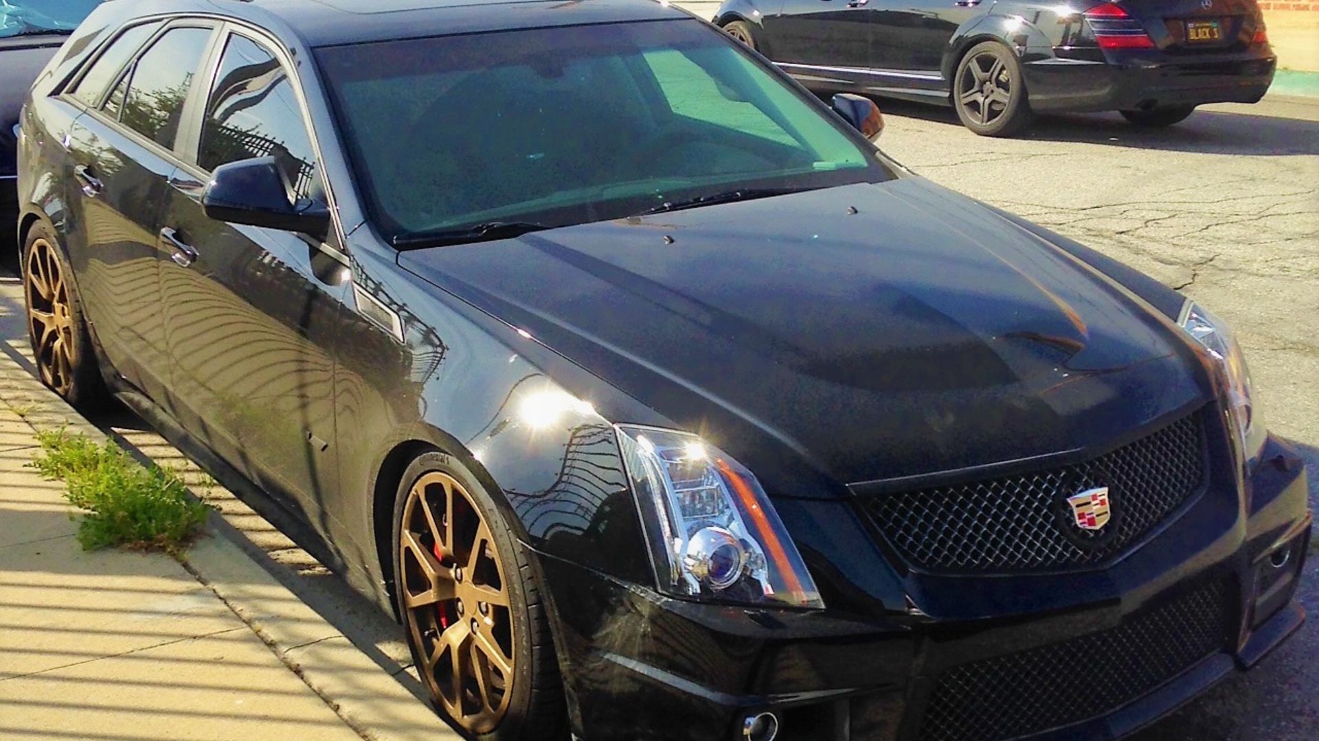 File:CADDY CTS V-wagon.jpg