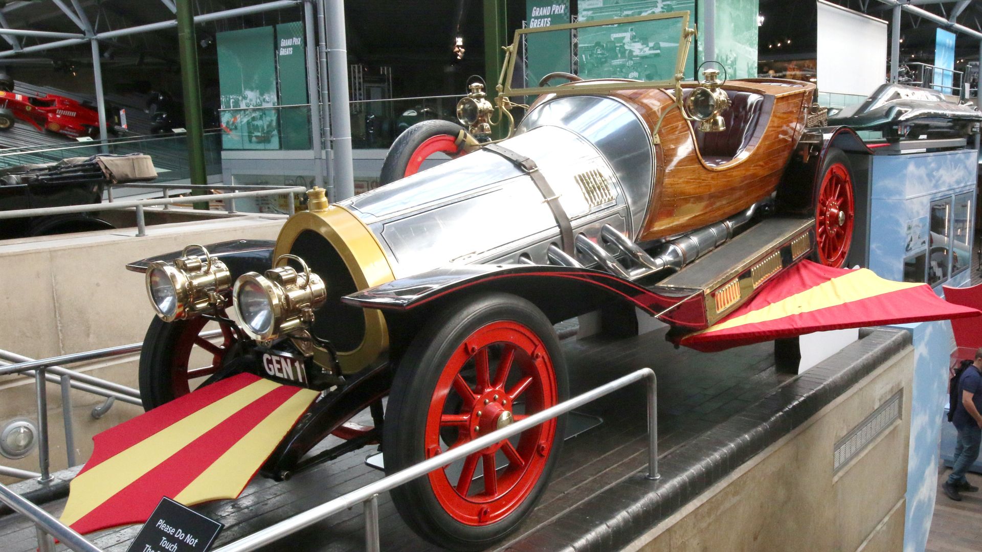 File:Chitty Chitty Bang Bang lightweight green screen car, aluminium bodied, for