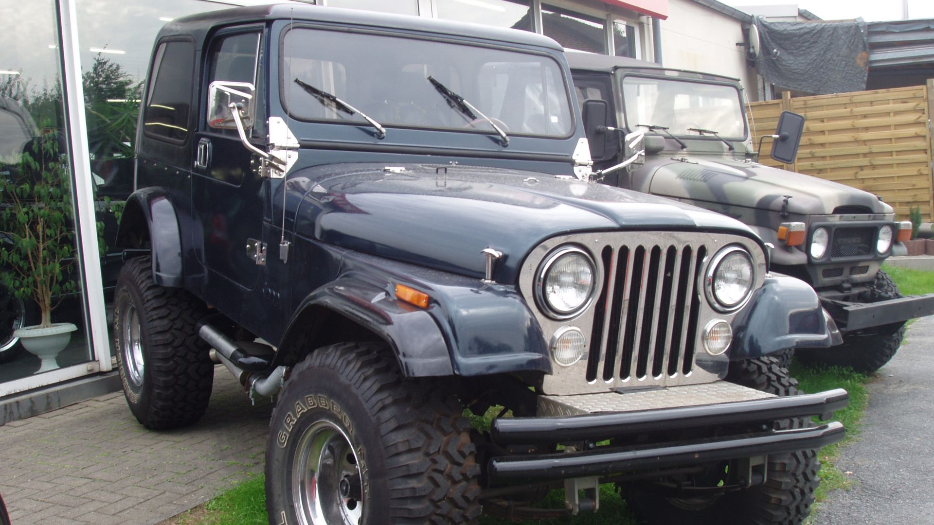 File:Jeep CJ7 01.JPG