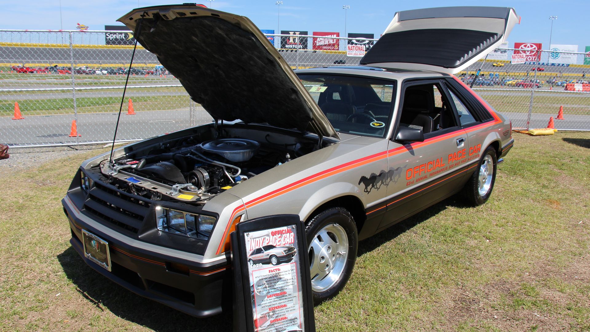 File:1979 Ford Mustang Pace Car (14635752984).jpg