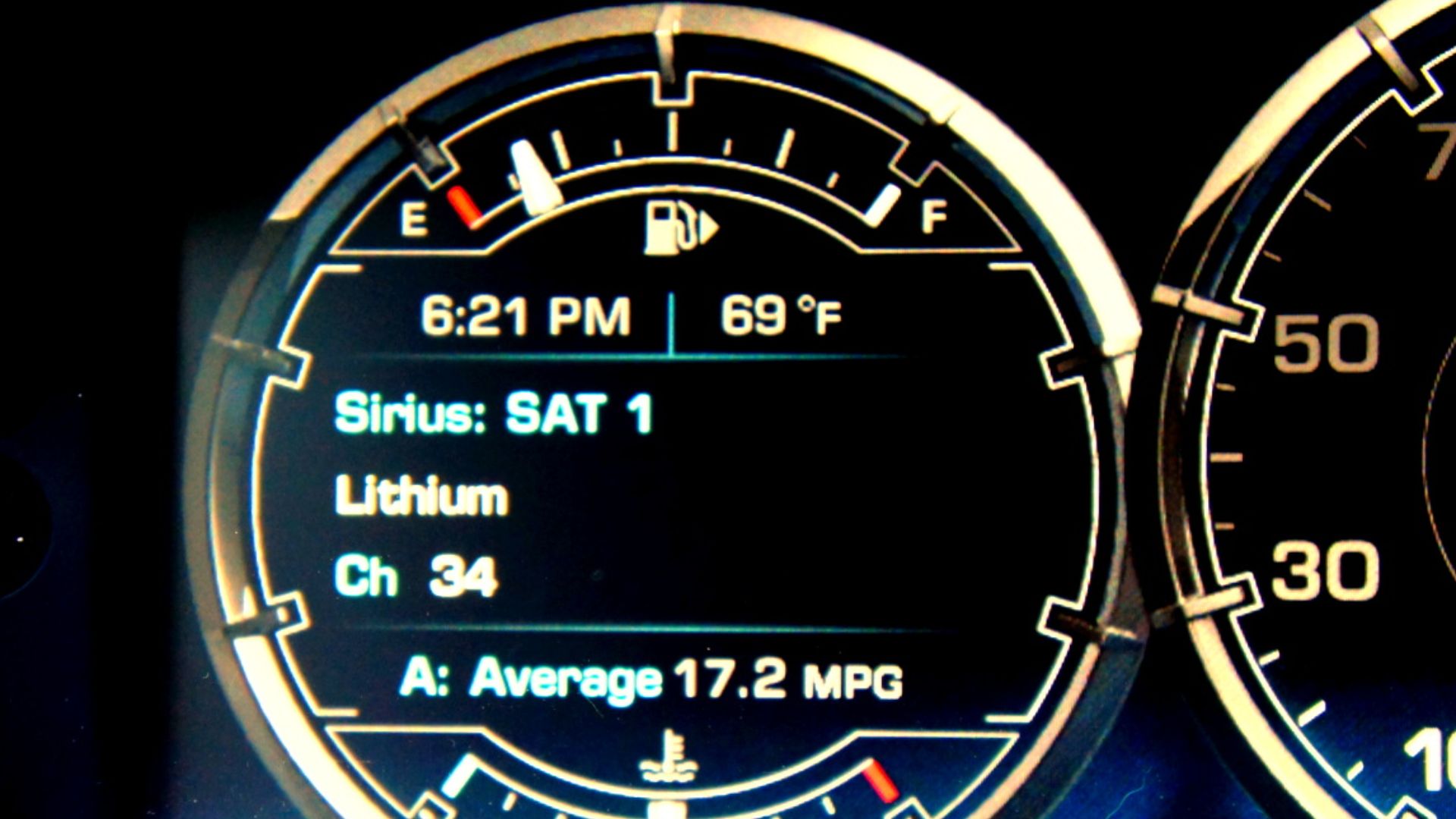 File:Electronic Gauges w- Gas Mileage - 2014 Jaguar XJL Supercharged (15554392086).jpg
