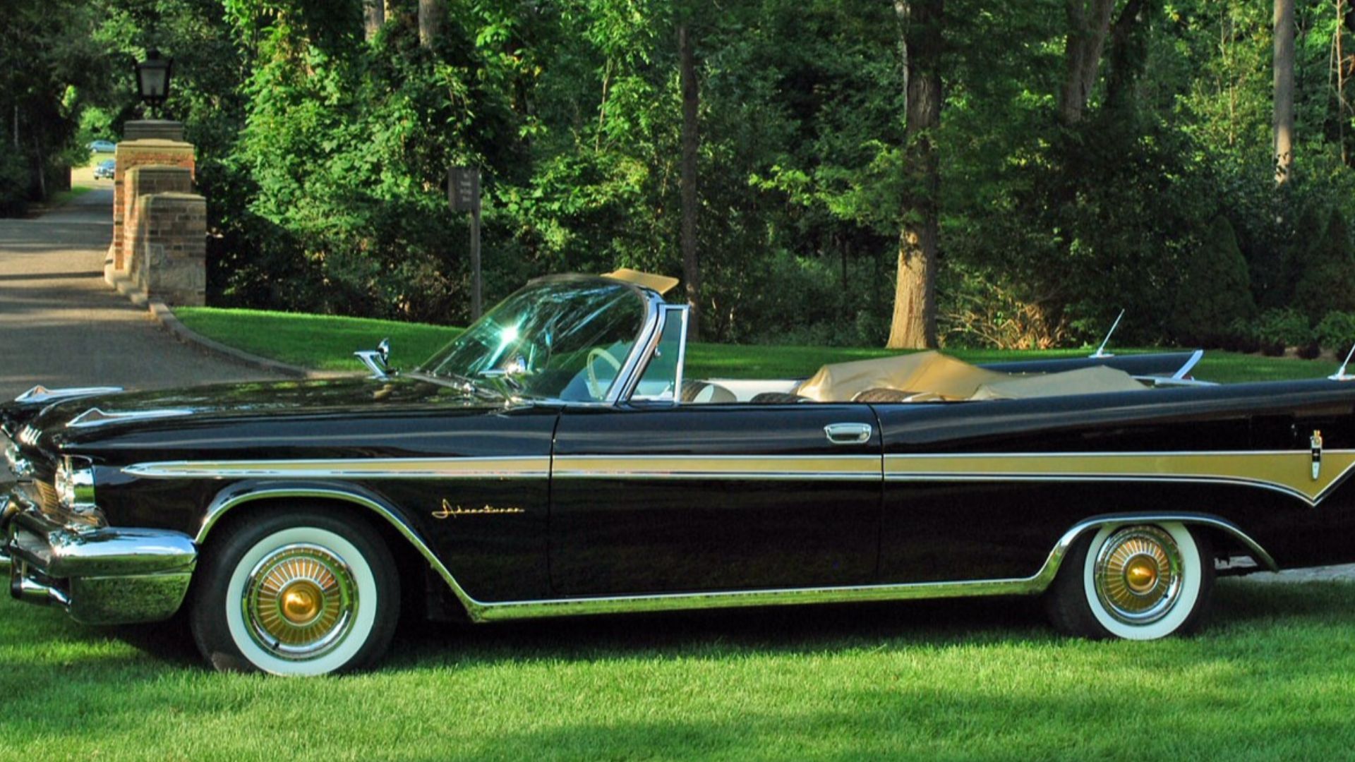 File:1959 DeSoto Adventurer (3787380114crop).jpg