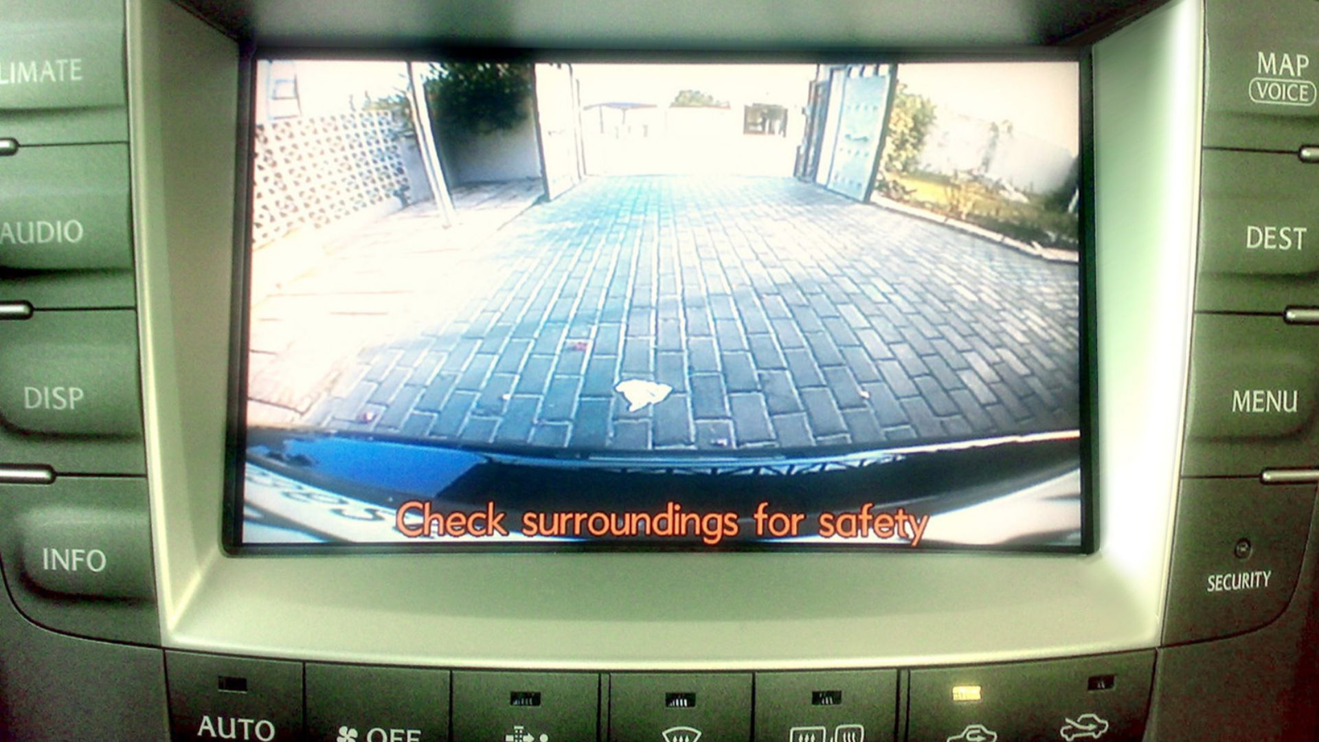 File:Lexus backup camera1.jpg