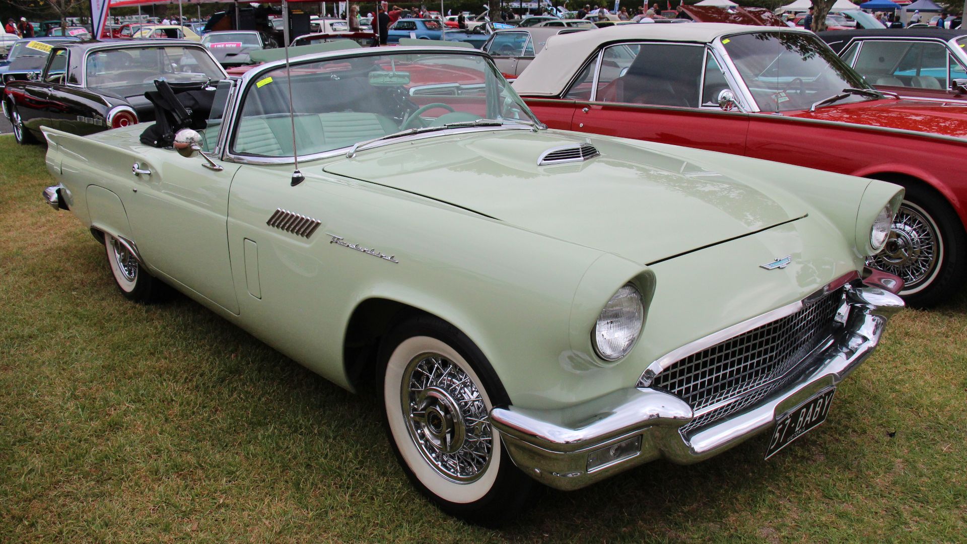 File:1957 Ford Thunderbird Roadster (33268353495).jpg