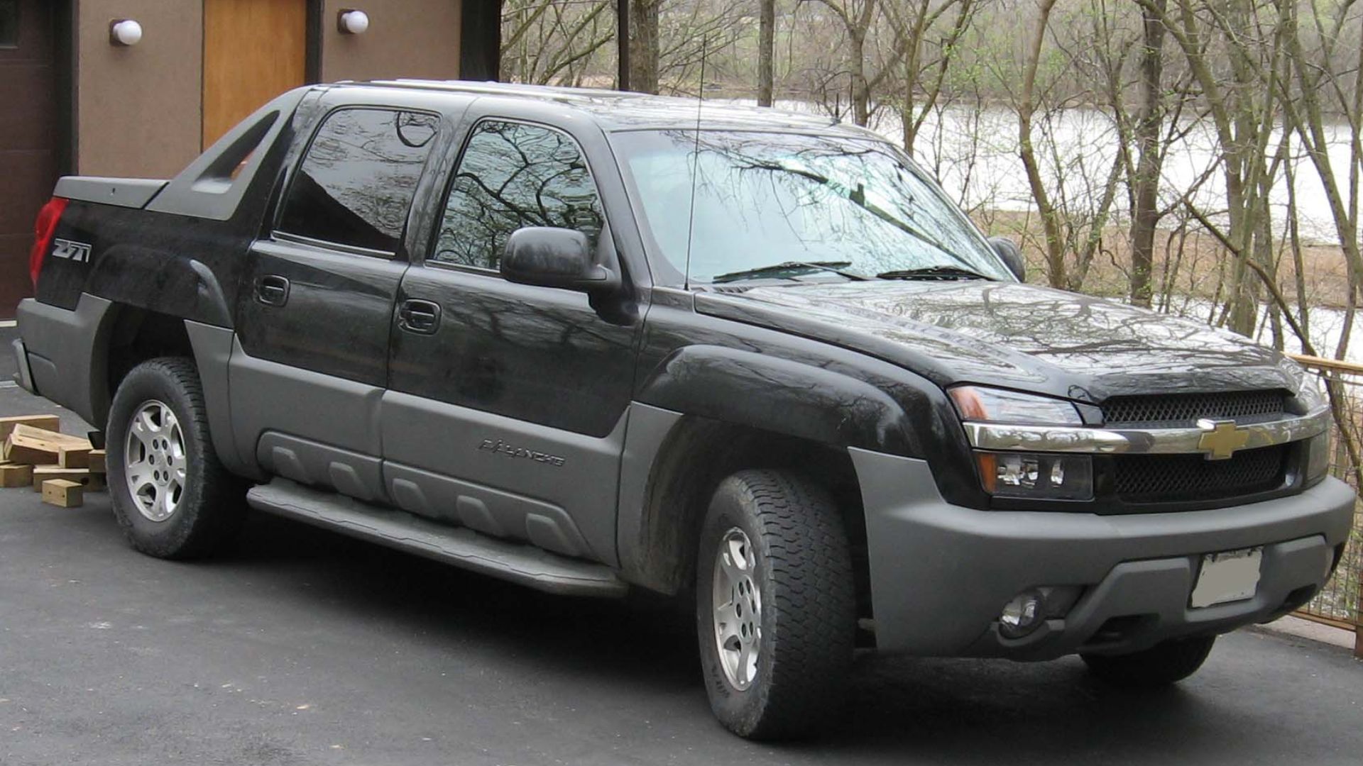 File:1st Chevrolet Avalanche.jpg