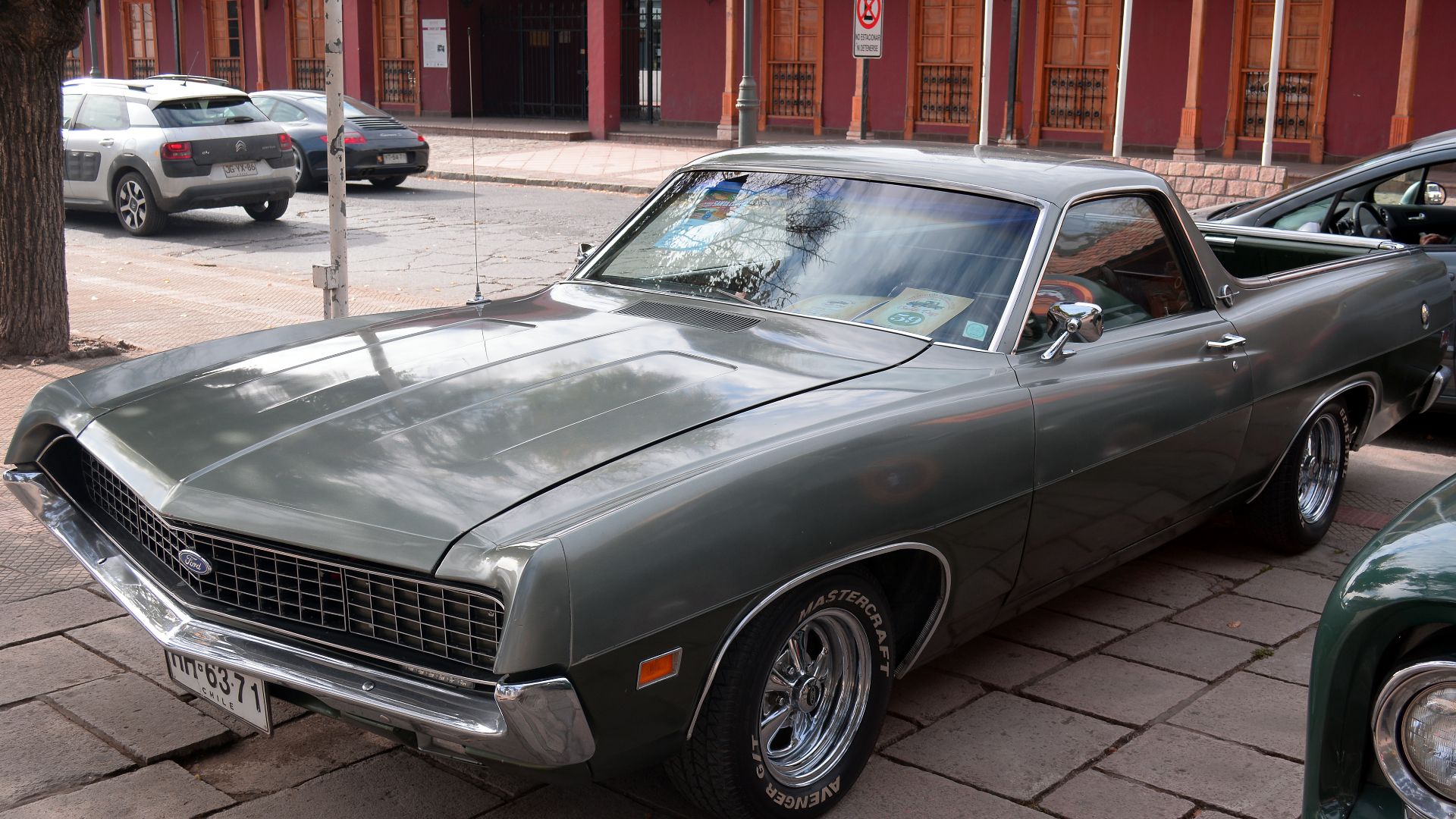 File:Ford Ranchero 1970 (28910631098).jpg