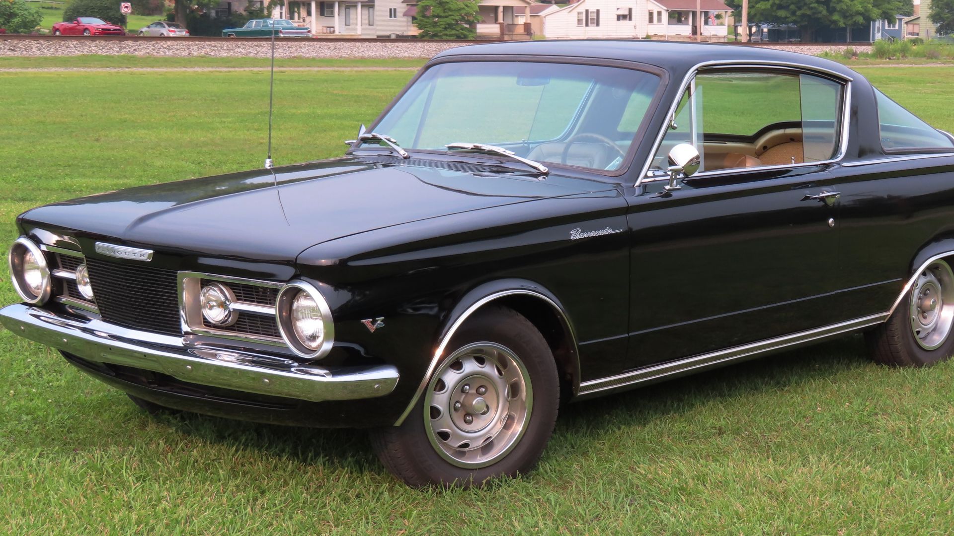 File:1964 Plymouth Barracuda, front left (Cruisin' the River Lowellville Car Cruise, July 17, 2023).jpg