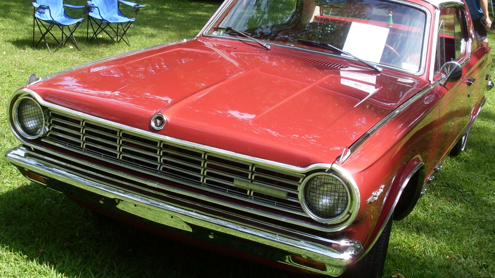 File:'65 Plymouth Valiant Signet (Auto classique VAQ Beaconsfield '13).JPG