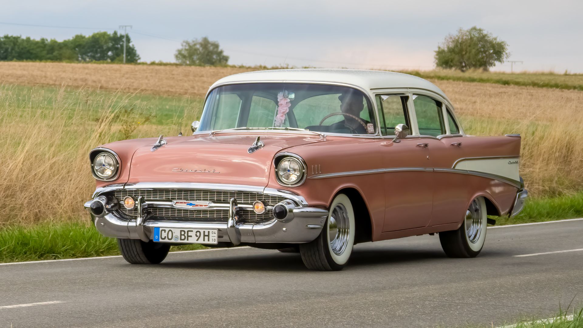 File:Leimershof US-Car-Treffen 1957 Chevrolet Bel Air 4-Door Sedan-20220911-RM-161826.jpg