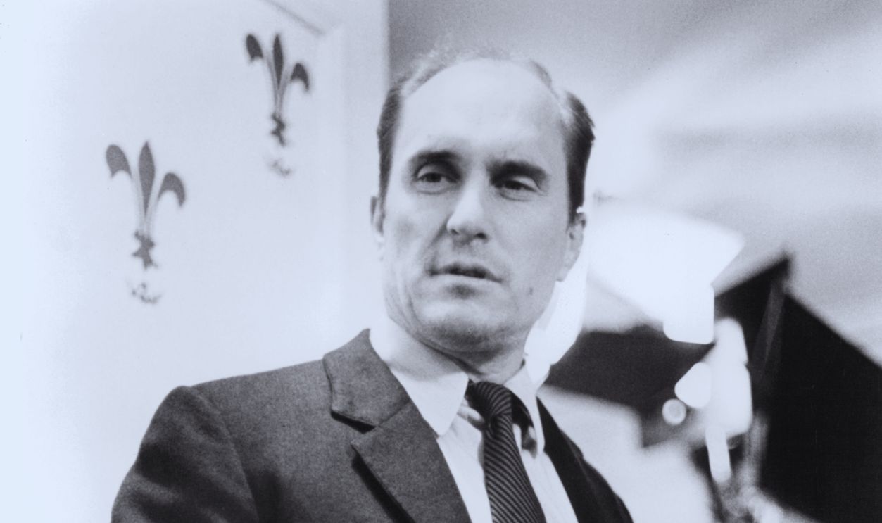 Gettyimages - 150672888, Robert Duvall In 'The Outfit' Robert Duvall holding gun in a scene from the film 'The Outfit', 1973. 