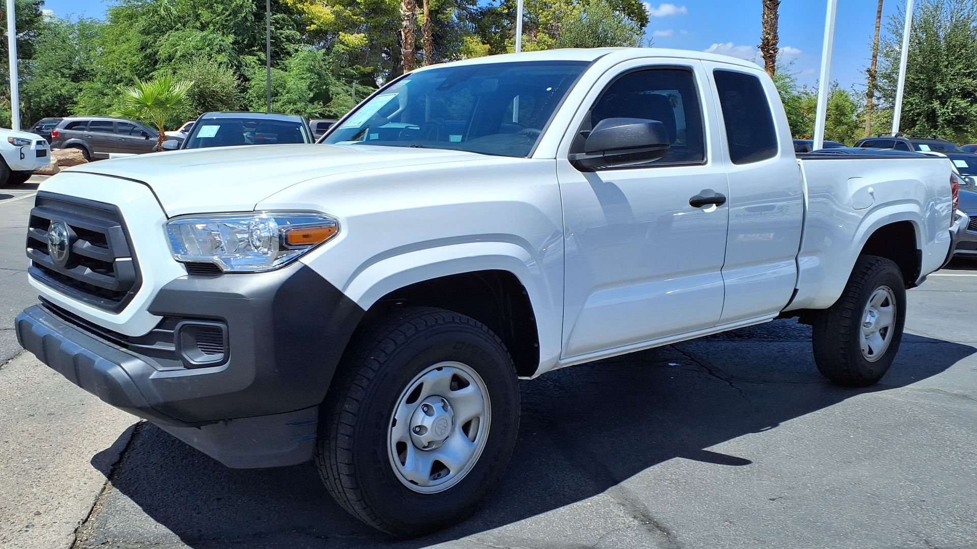 File:22 Toyota Tacoma SR.jpg