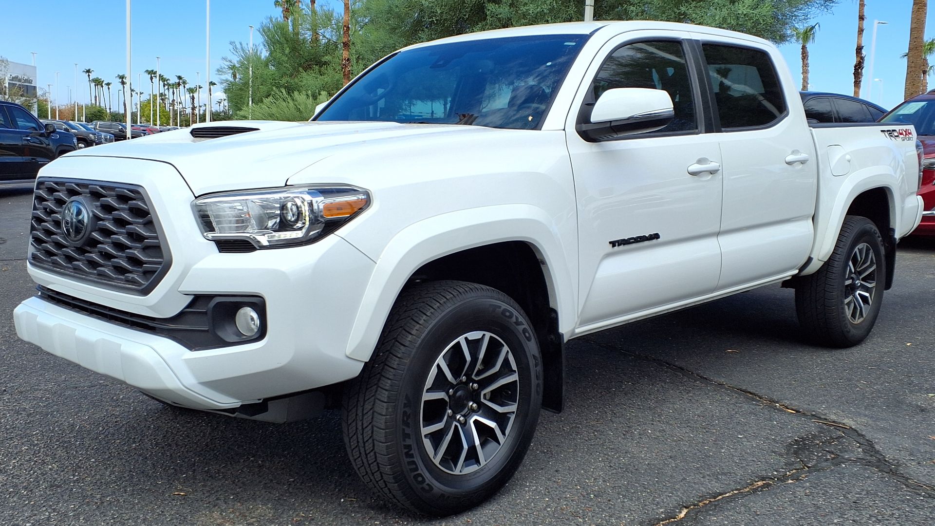 File:21 Toyota Tacoma TRD Sport.jpg