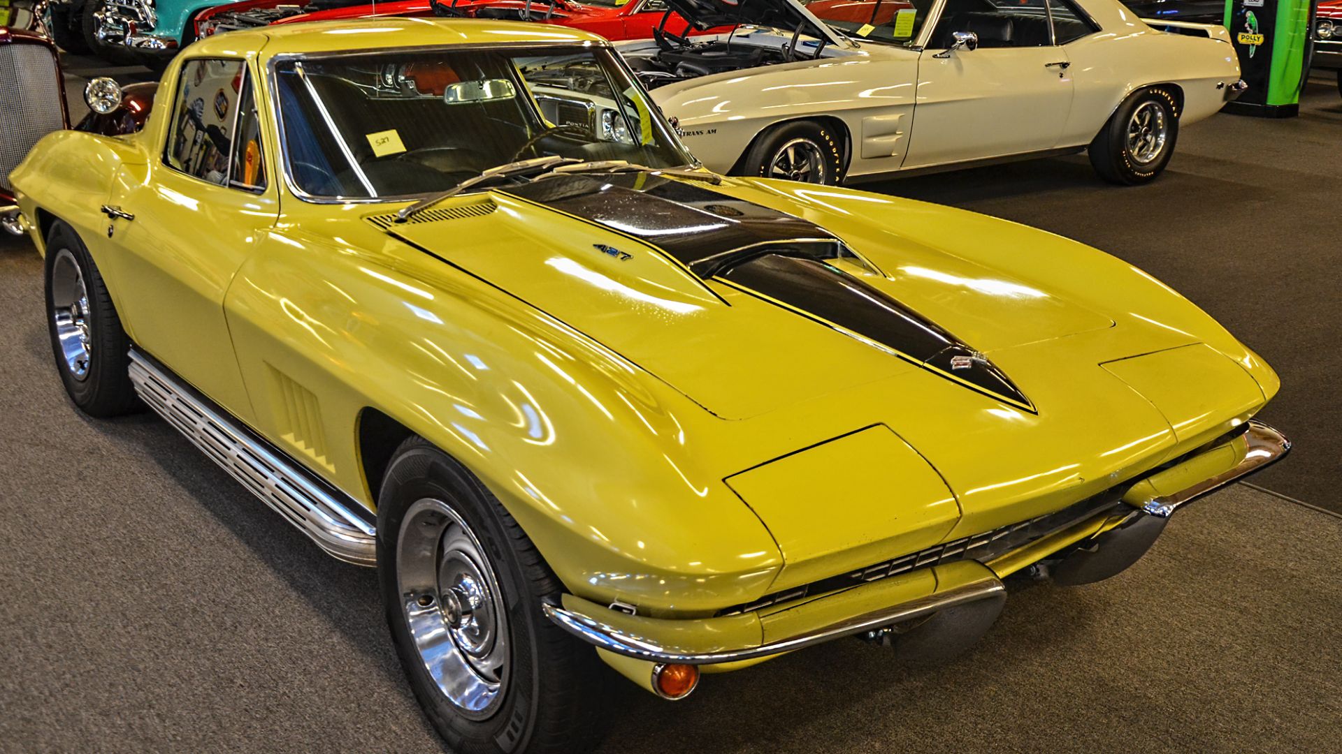 File:Muscle Car City 1967 Chevrolet Corvette coupe (51308842009).jpg