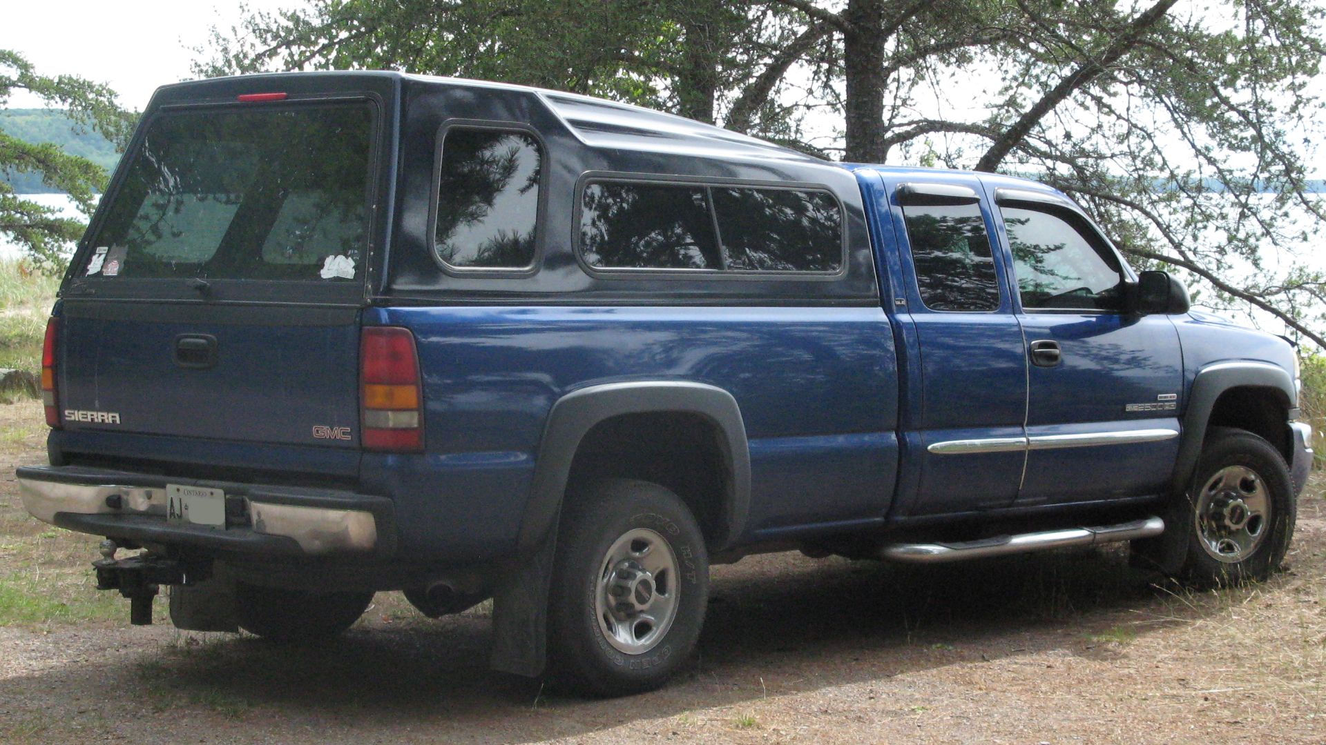 2003 GMC Sierra C2500 HD photographed in Pancake Bay Provincial Park, Ontario, Canada