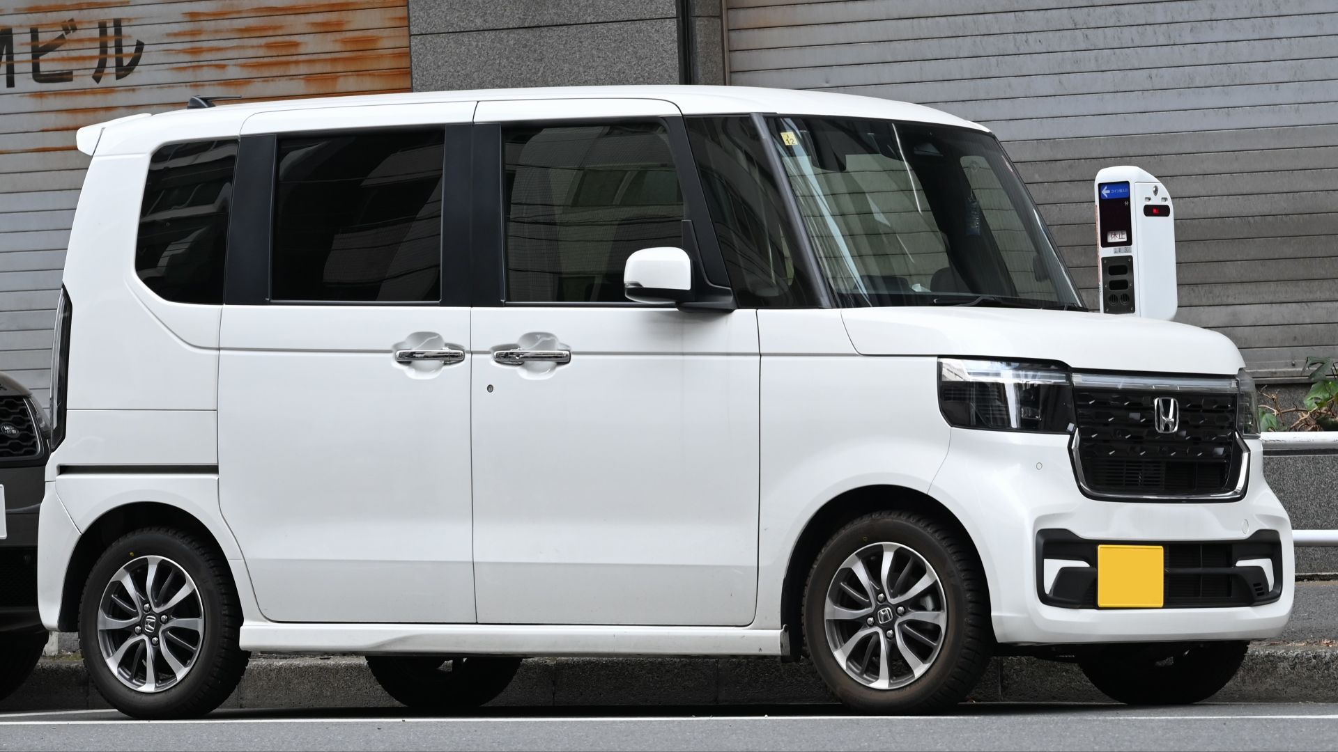 3rd generation Honda N-BOX Custom NA