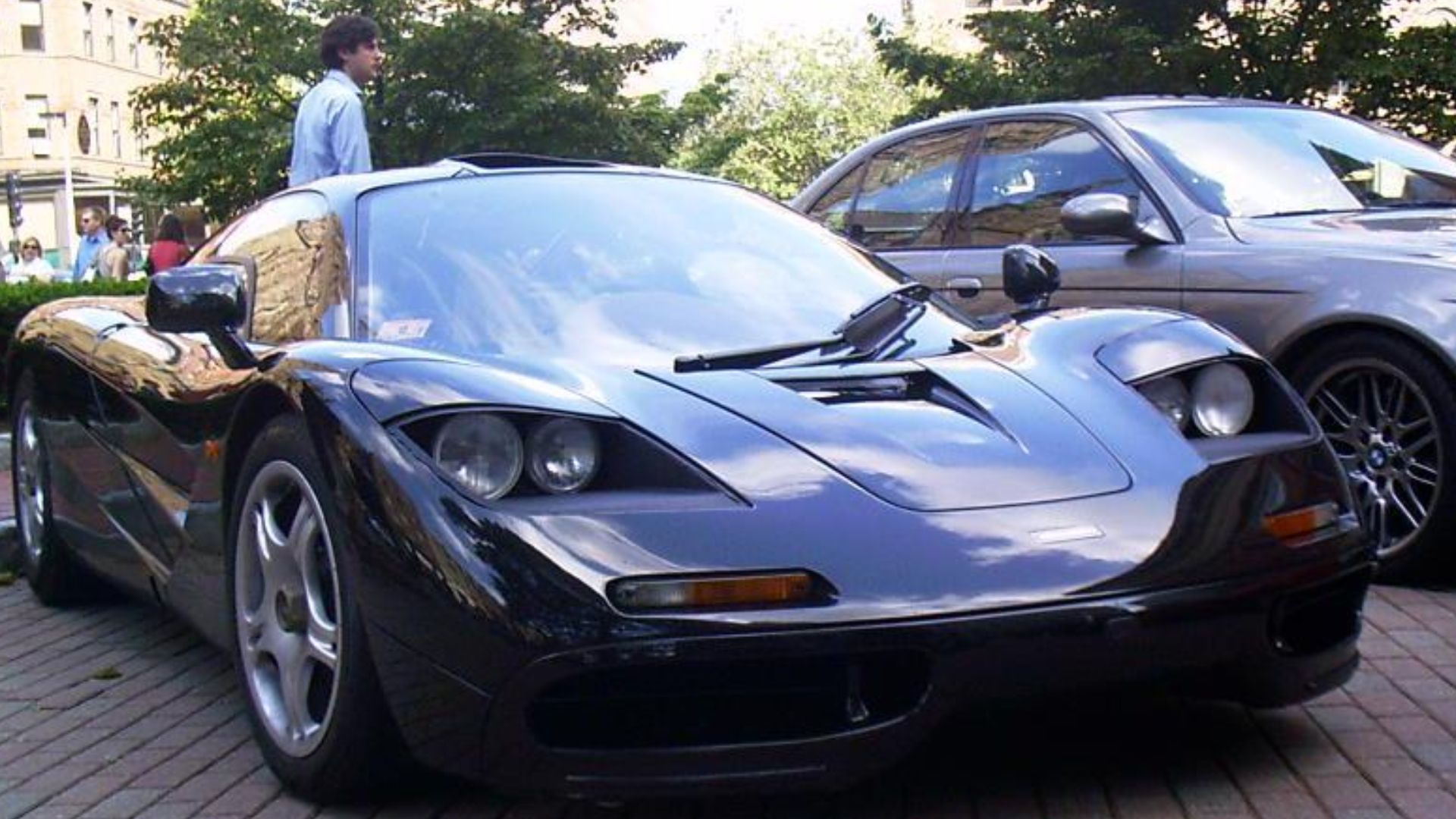 File:MclarenF1.JPG