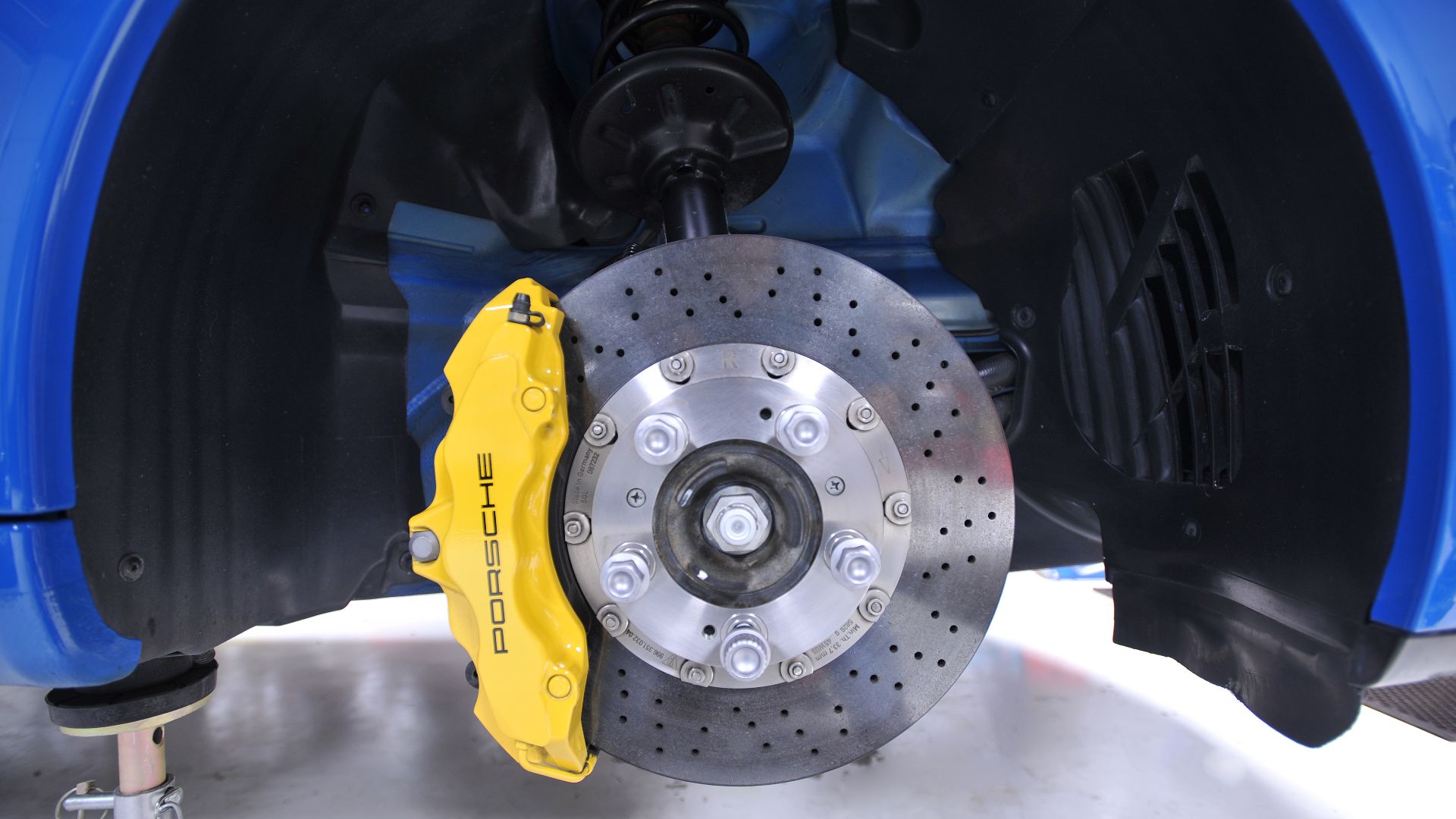 Porsche Ceramic Composite Brakes on Porsche Carrera S (997)