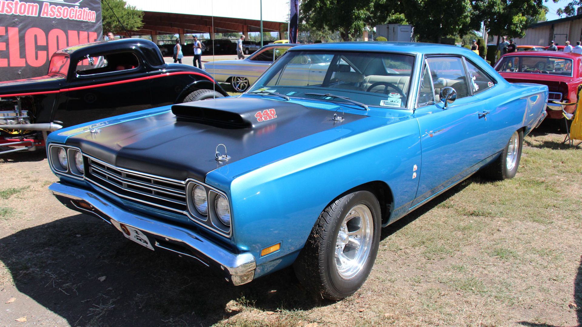 From 1965 the B body Plymouths (same platform as the Dodge Coronet and Charger) were available in base model Belvedere (with high performance Road Runner option) and upmarket Satellite (with high performance GTX option) Roadrunners were made from 1968-80,