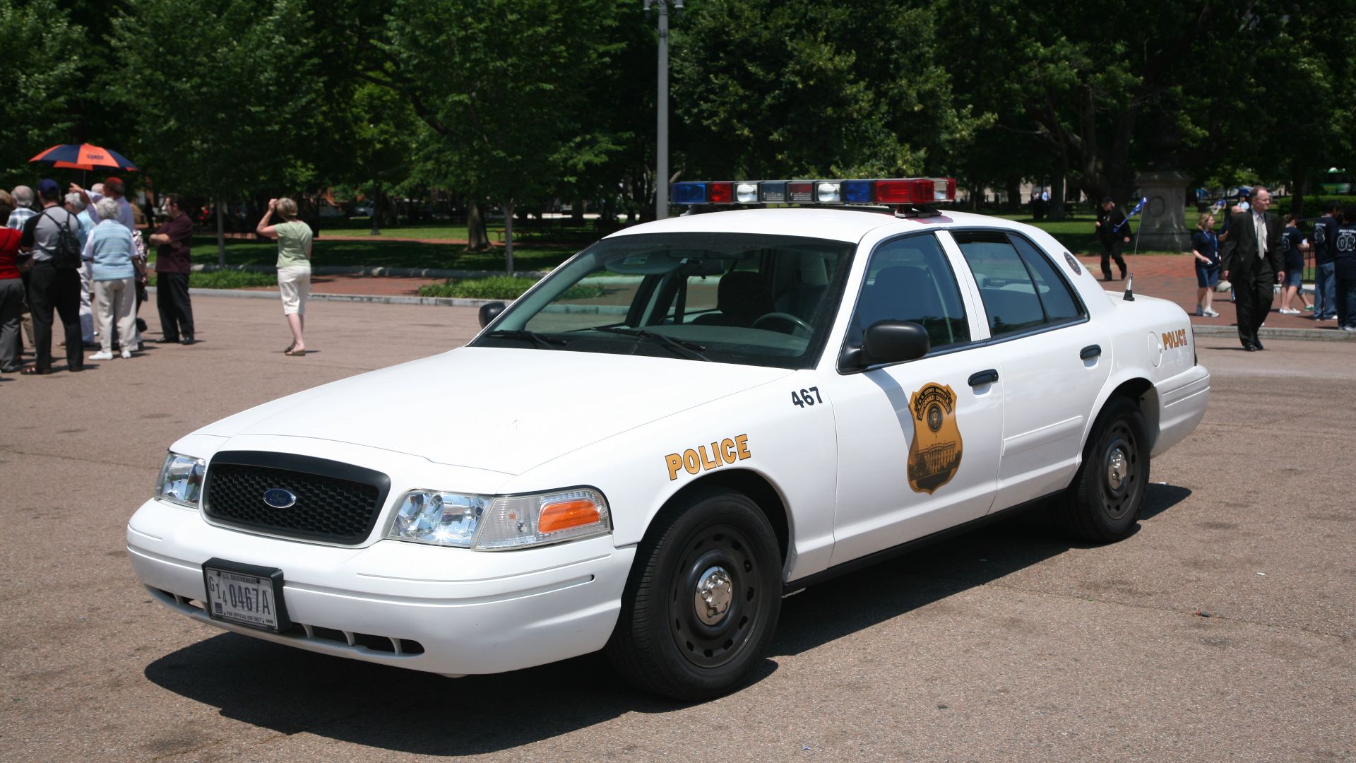 Police cruiser of the Uniformed Division of the Secret Service, at the White House in Washington, DC