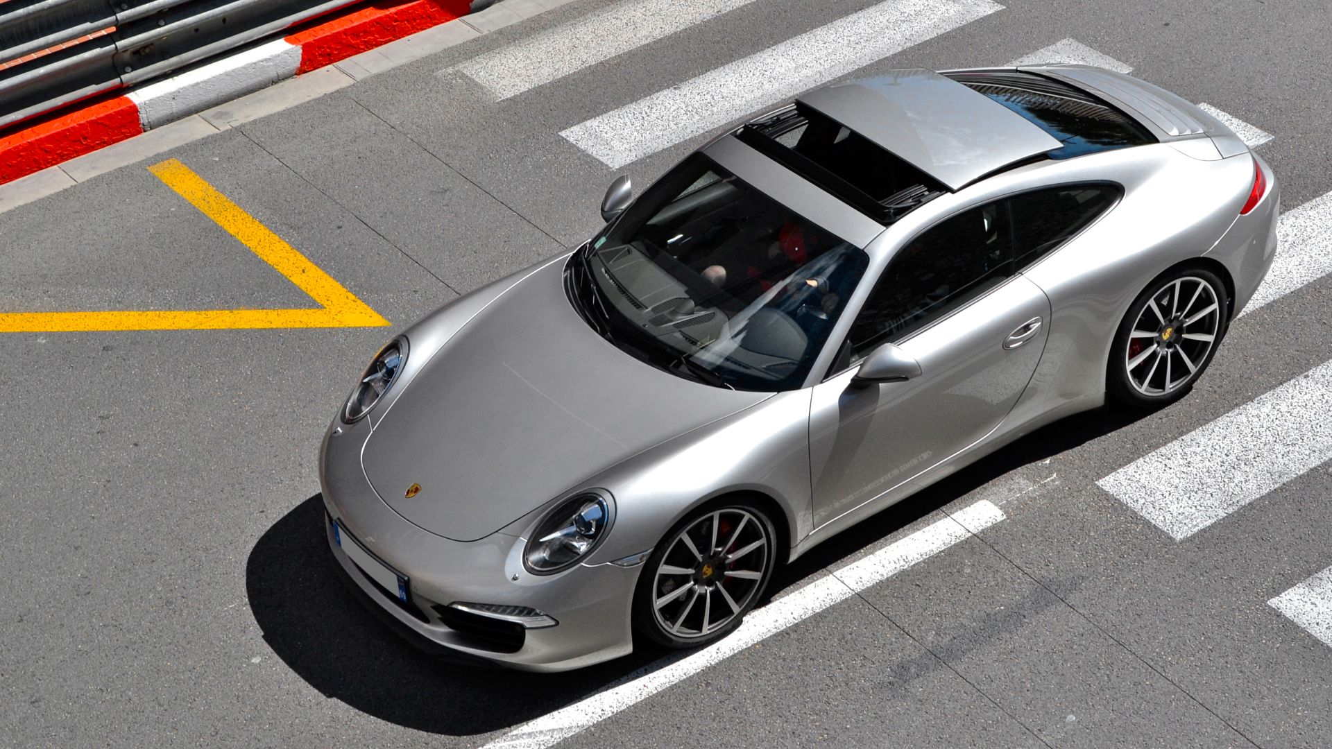 Porsche 911 Carrera