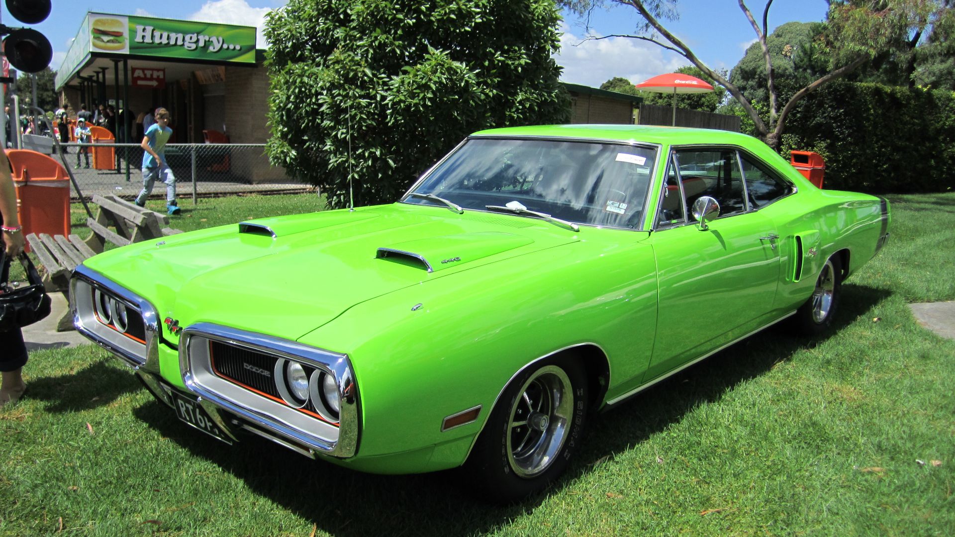 Coronets were made from 1949-76
Available in Coronet Deluxe, Coronet 440, Coronet 500, RT or Super Bee
2 or 4 door and wagon
Engines; 225 6, 273, 318, 361, 383 426 or 440 V8s