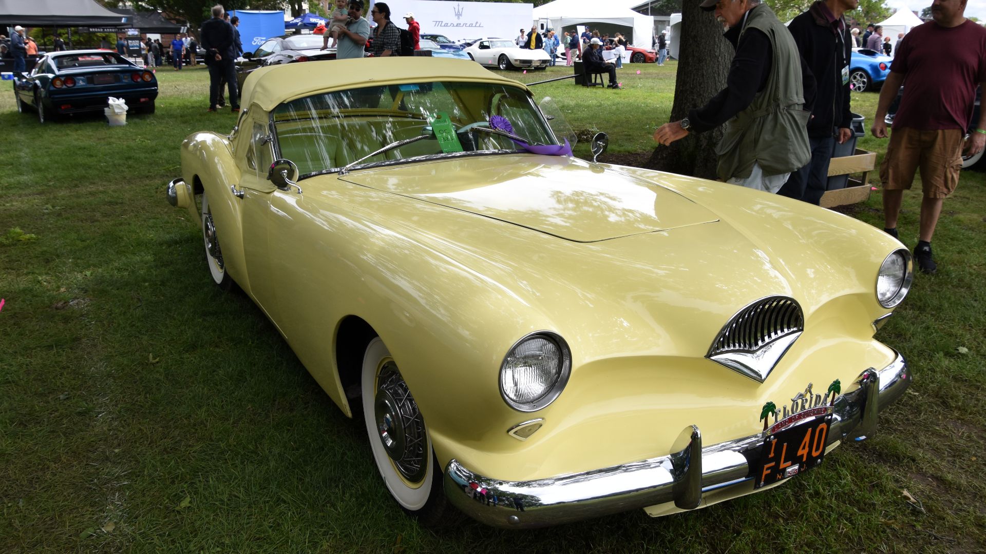 101 of 435 built with an all fiberglass body, pocket doors, a 3-speed automatic gearbox, and a 90 PS six-cylinder engine.