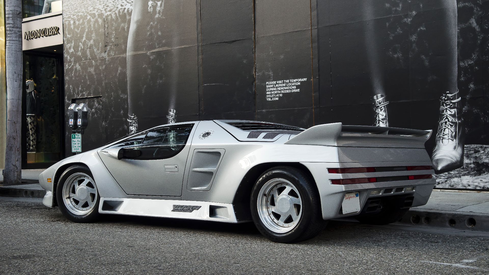 Vector W8 Twin Turbo spotted in Beverly Hills