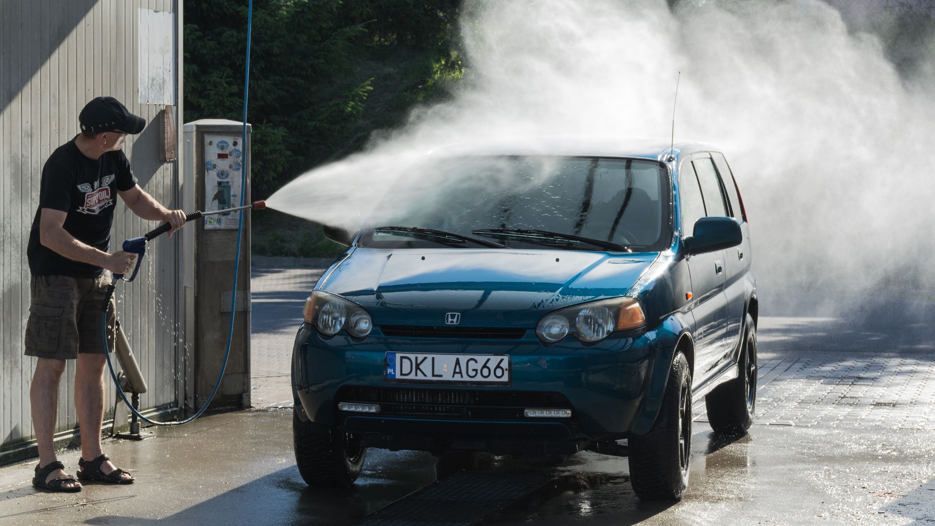 Honda HR-V car wash at Dusznicka Street in Kłodzko, Poland