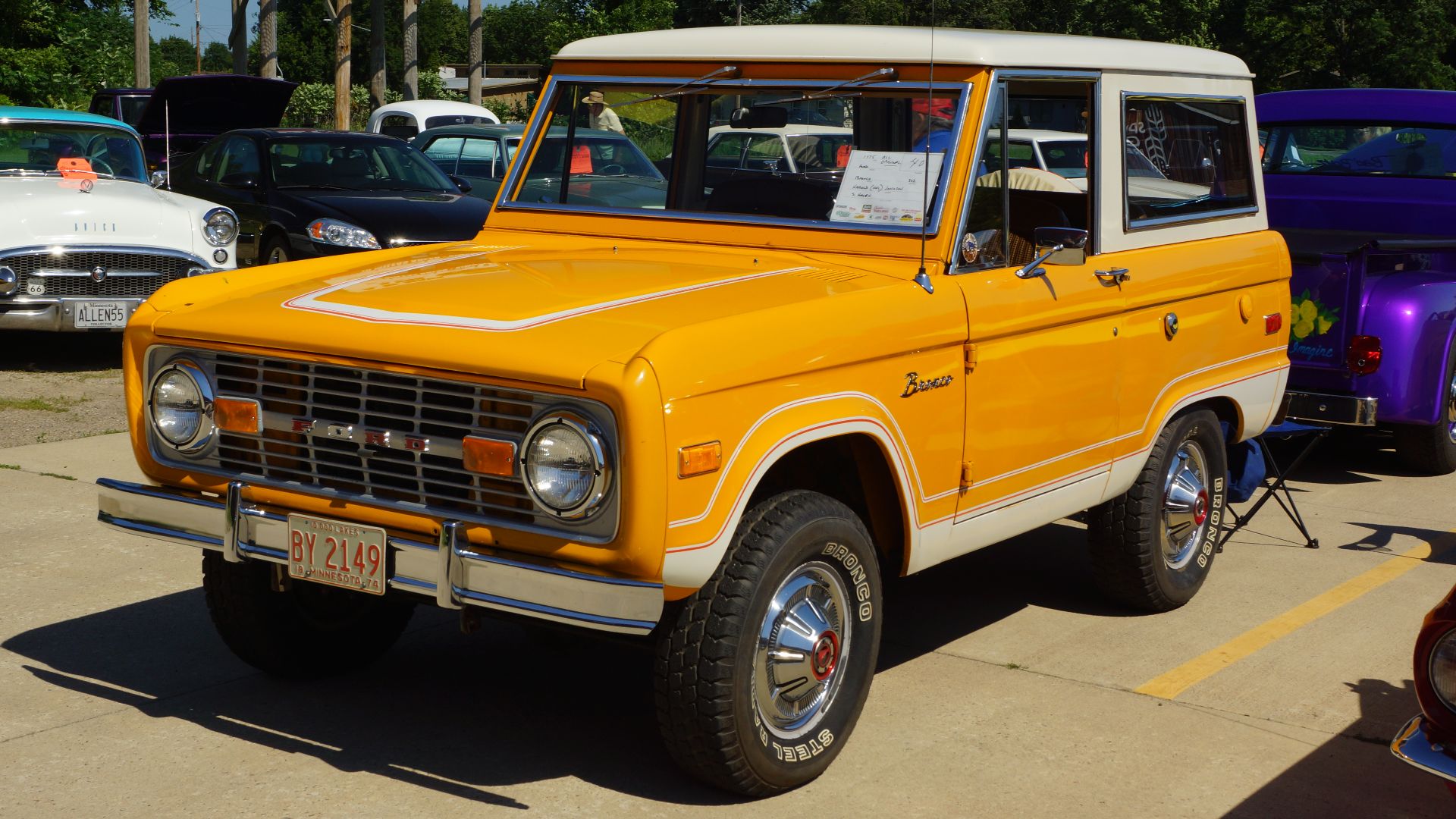 Classic Rides & Rods 
Classic Car Show
220 Poplar Lane
Annandale, Minnesota
July 8, 2018

*Click here for more car pictures by make
Click here for Car Event pictures by year.
Or here for my Car Crazy Tumblr site.
Or on Twitter @DVS1mn.