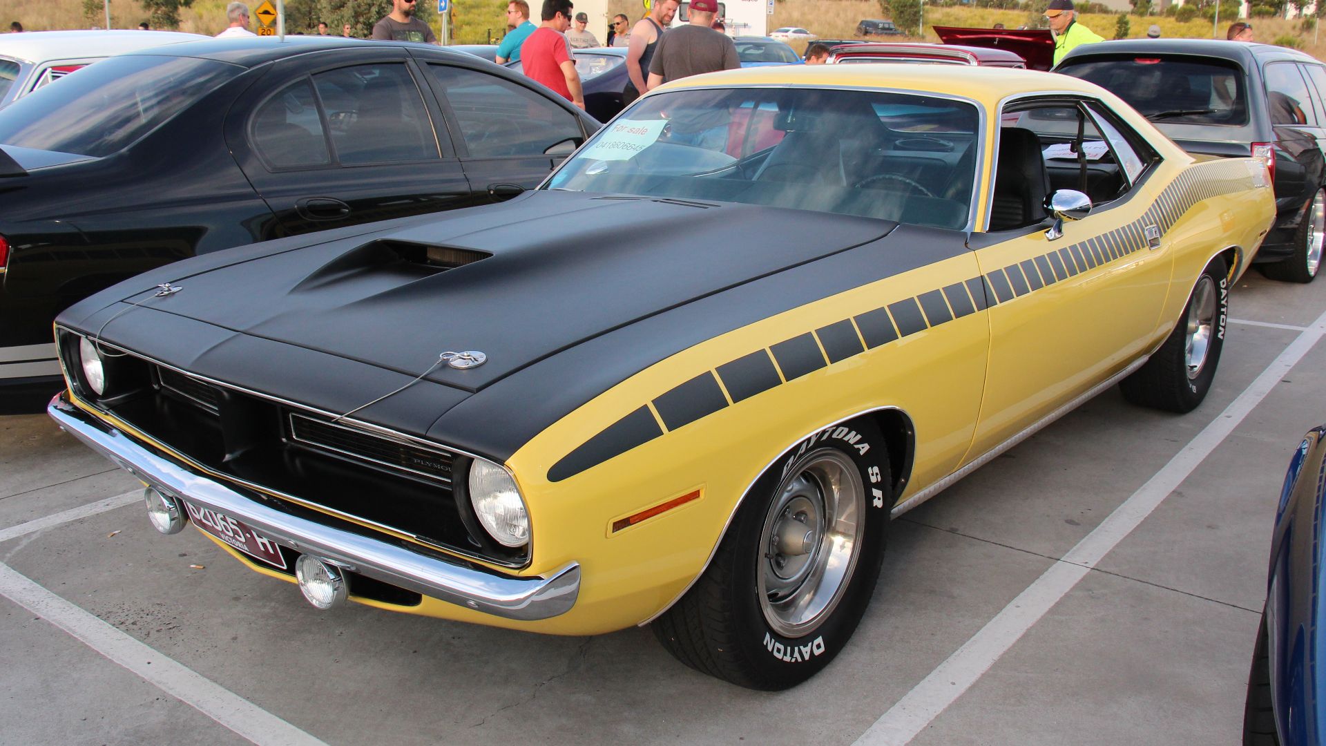 Top Banana.
Barracudas were built from 1964-74. The 2nd generation, the 1970–1974 E-body Barracuda, no longer Valiant-based, was available as a coupe and a convertible, both of which were very different from the previous models. Sharing this platform was