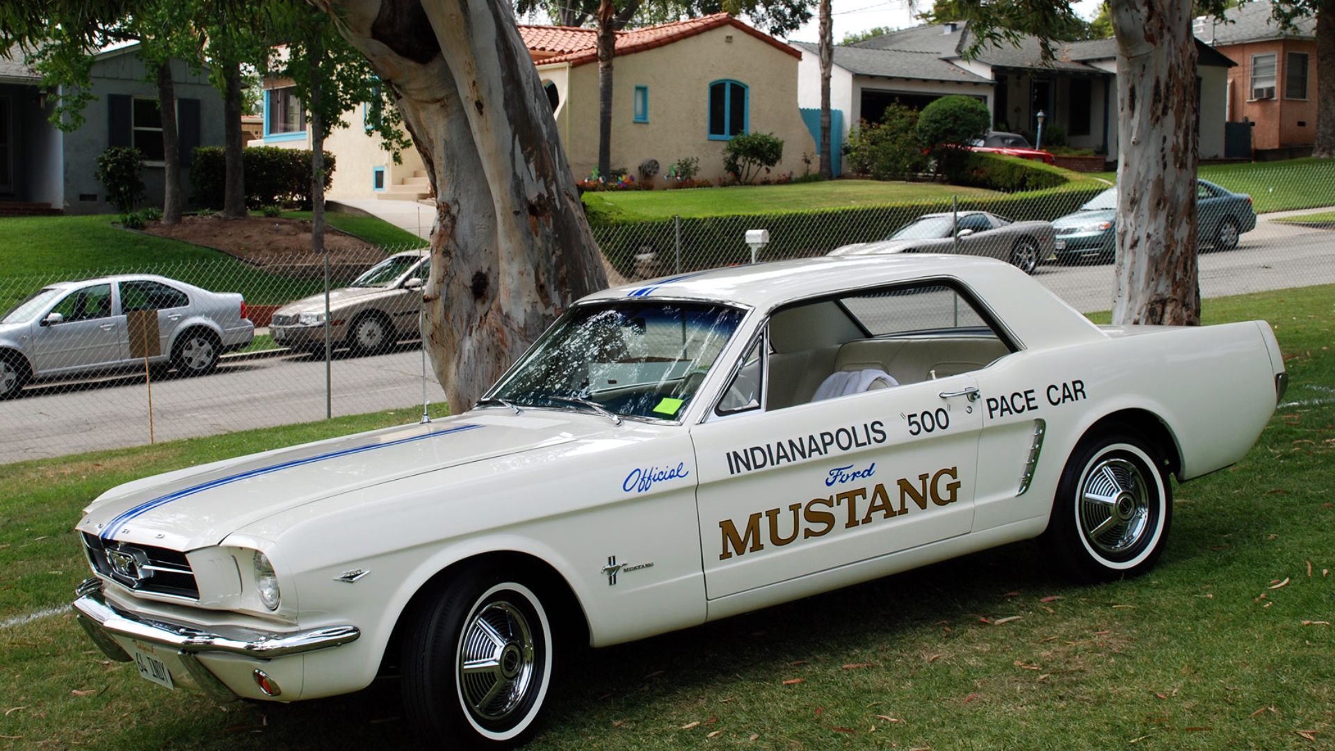 1964 Ford Mustang Pace Car - front left (first generation)