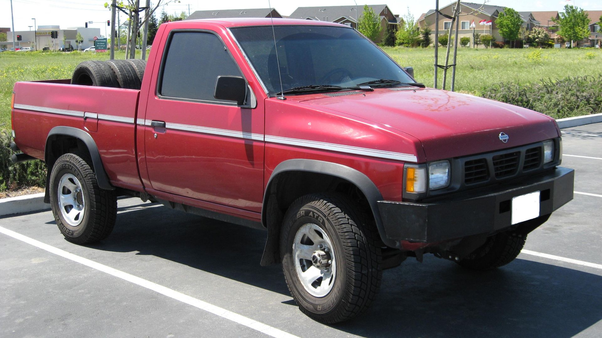 1996 Nissan Hardbody (D21) with aftermarket bumper