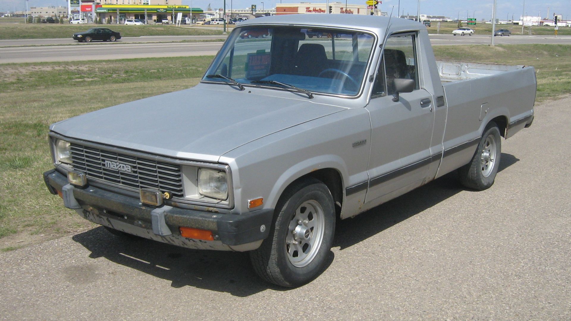 Mazda B2000