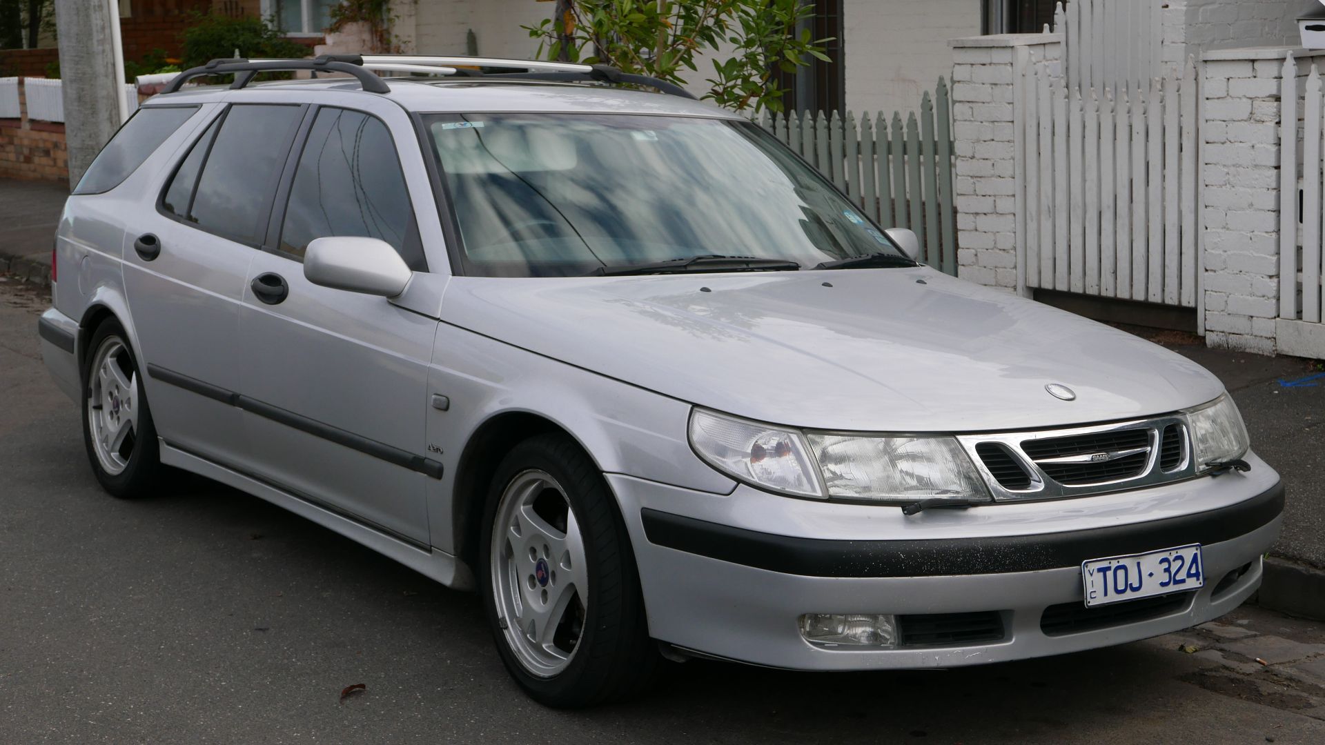 2001 Saab 9-5 Aero station wagon. Photographed in Collingwood, Victoria, Australia.