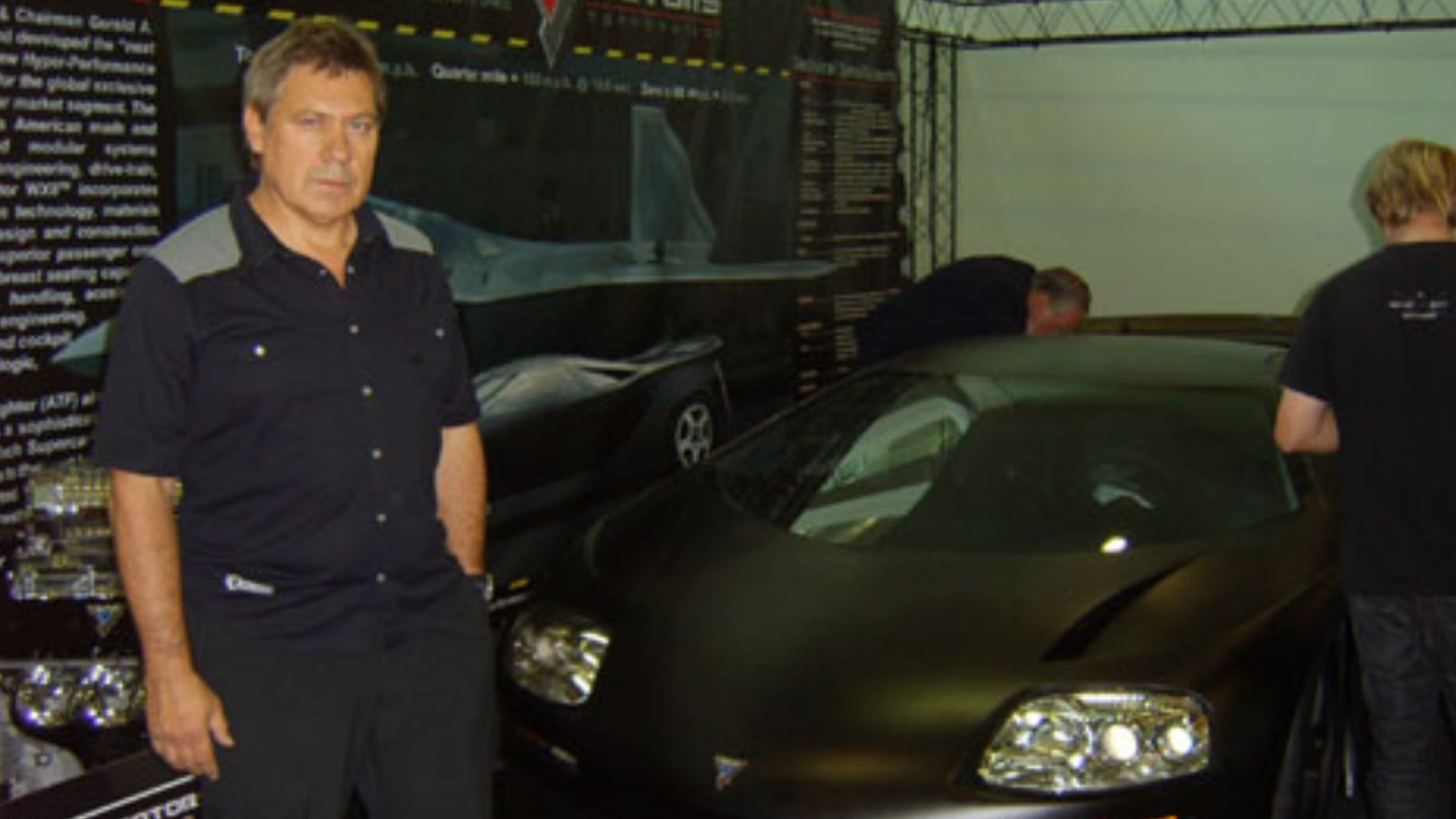 Gerald Wiegert and a non-working prototype of the Vector WX-8 at the 2007 Greater Los Angeles Auto Show.