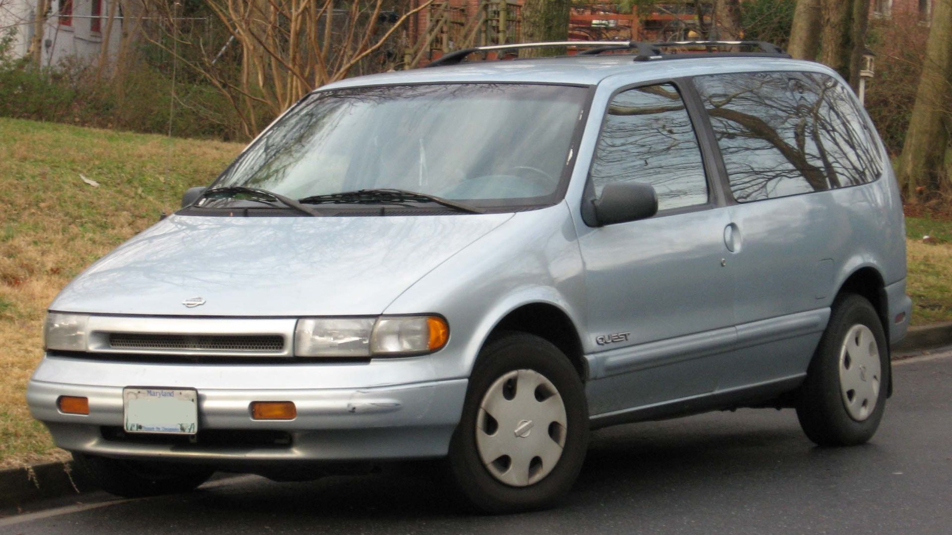 1993-1995 Nissan Quest photographed in USA.