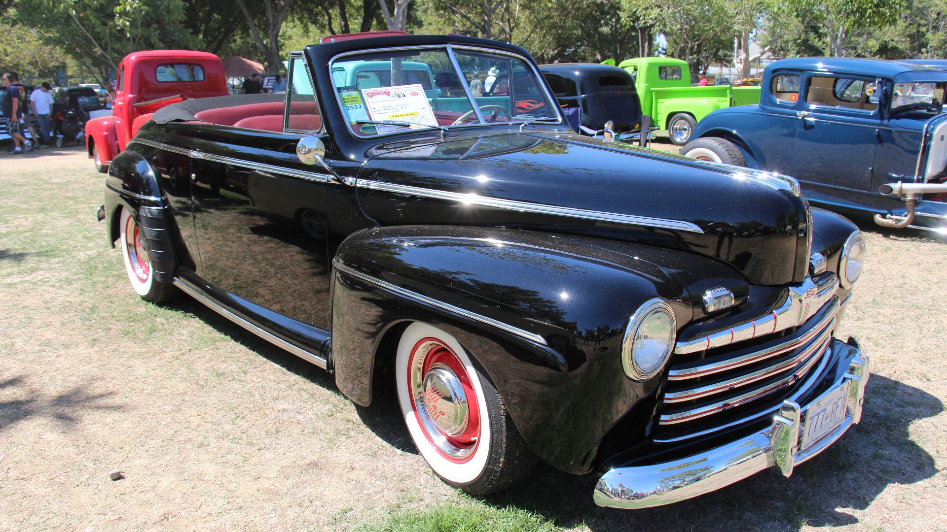 It was an all new car for 1941, a wider body that nearly covered the running boards, the front fenders more integrated and the headlights moved right forward. 
The 1941 car had a 3 piece grille, a tall centre section.
For 1942, the grille looked like an e