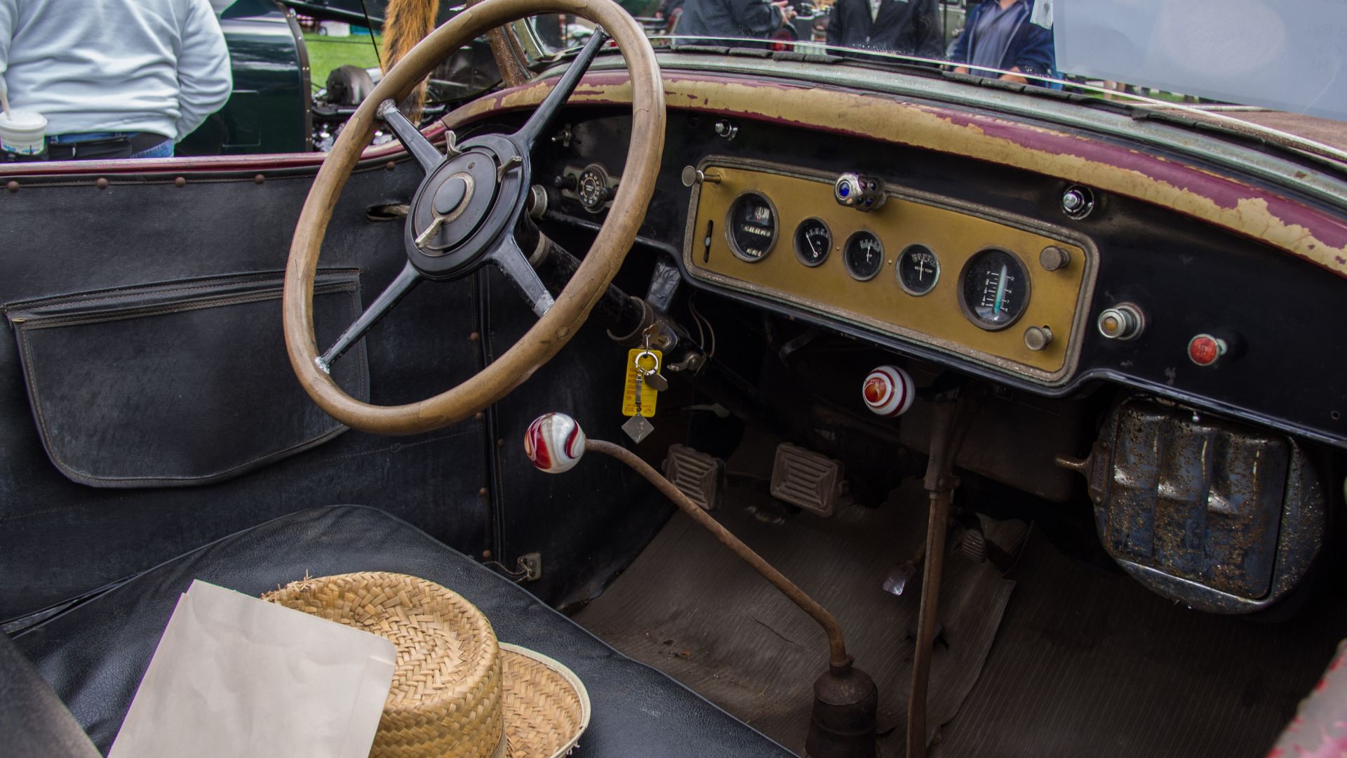 1930 Buick Series 60 convertible coupeOld Car Festival, 2015 Dearborn, Michigan, United States