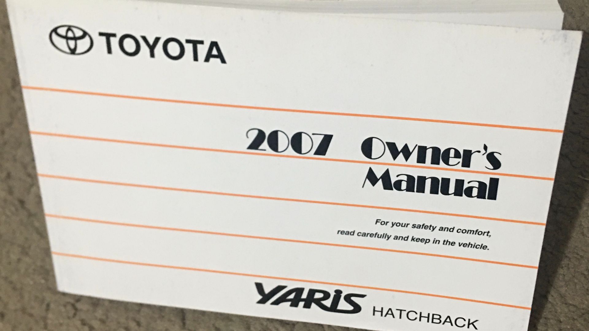 2007 Toyota Yaris hatchback owner’s manual