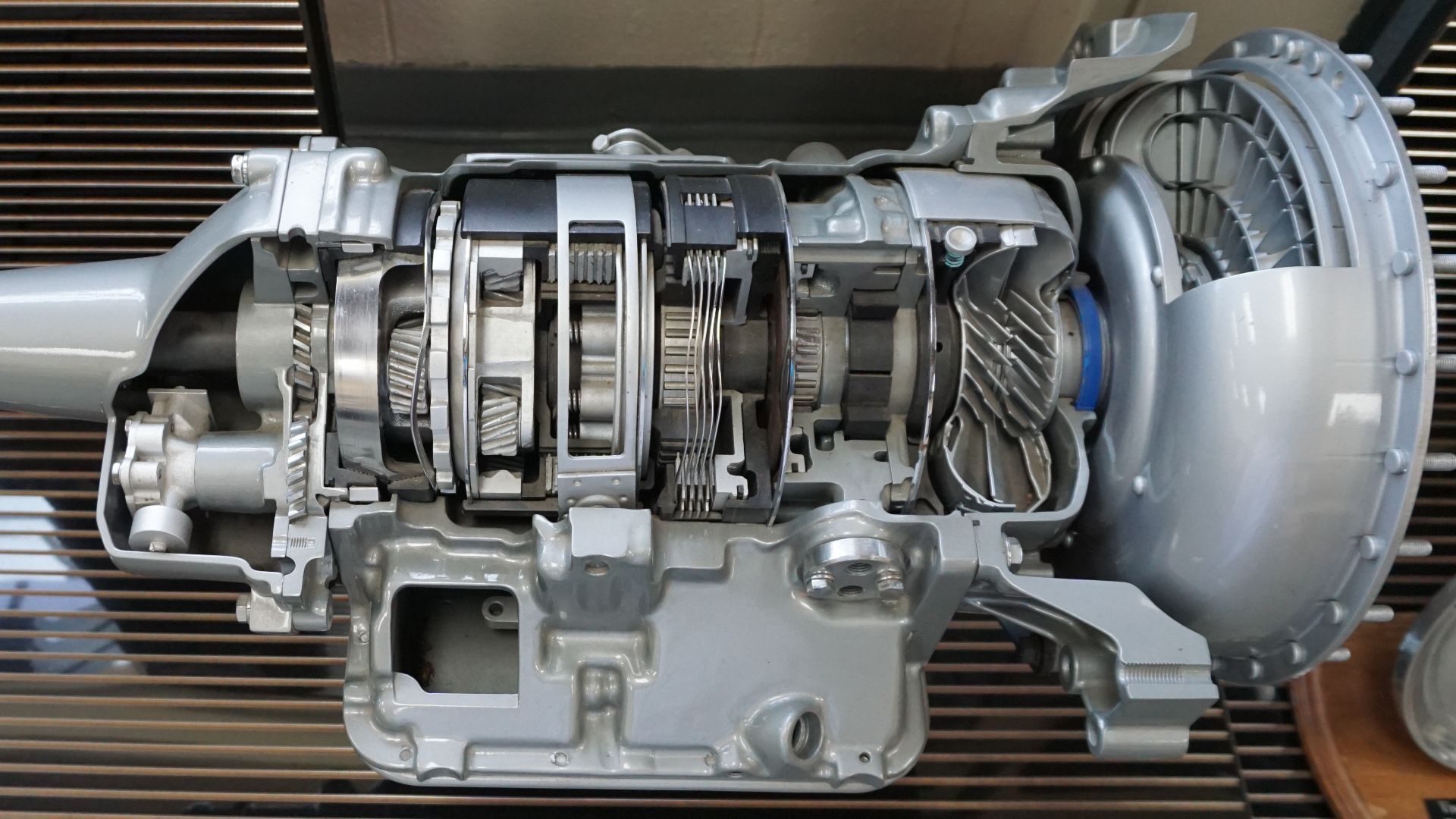 A 1956-64 Hydra-Matic 315 transmission at the Ypsilanti Automotive Heritage Museum in Ypsilanti, Michigan (United States).
