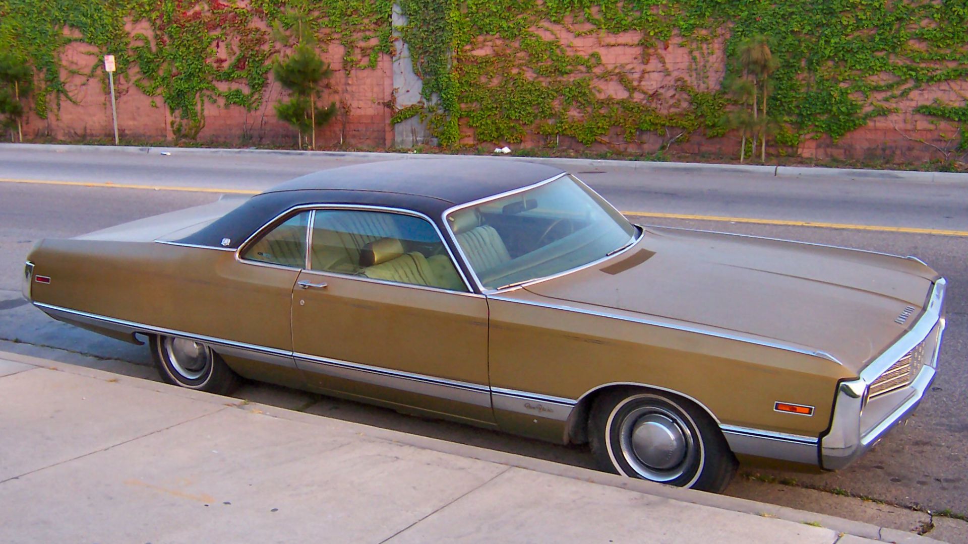 File:Chrysler New Yorker 6.jpg