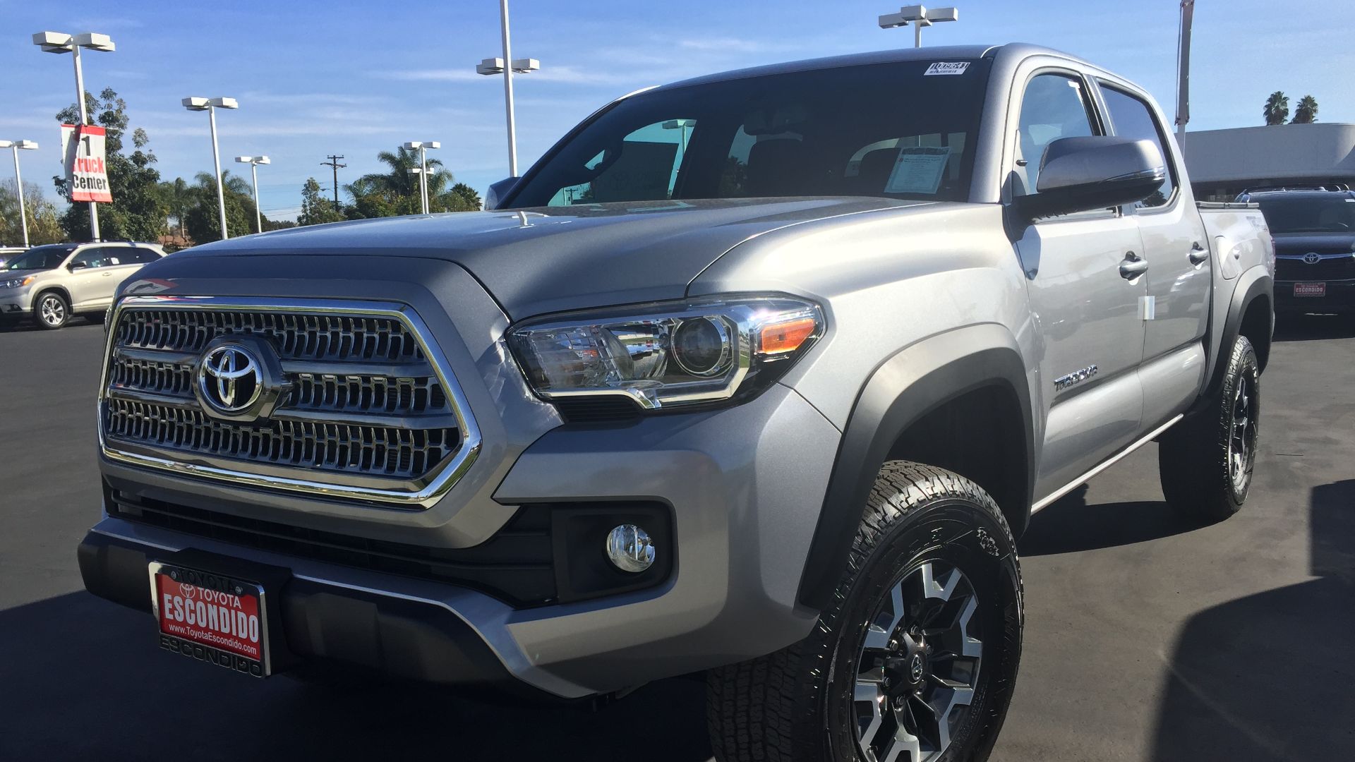 TRD Off-Road Double Cab Short Bed