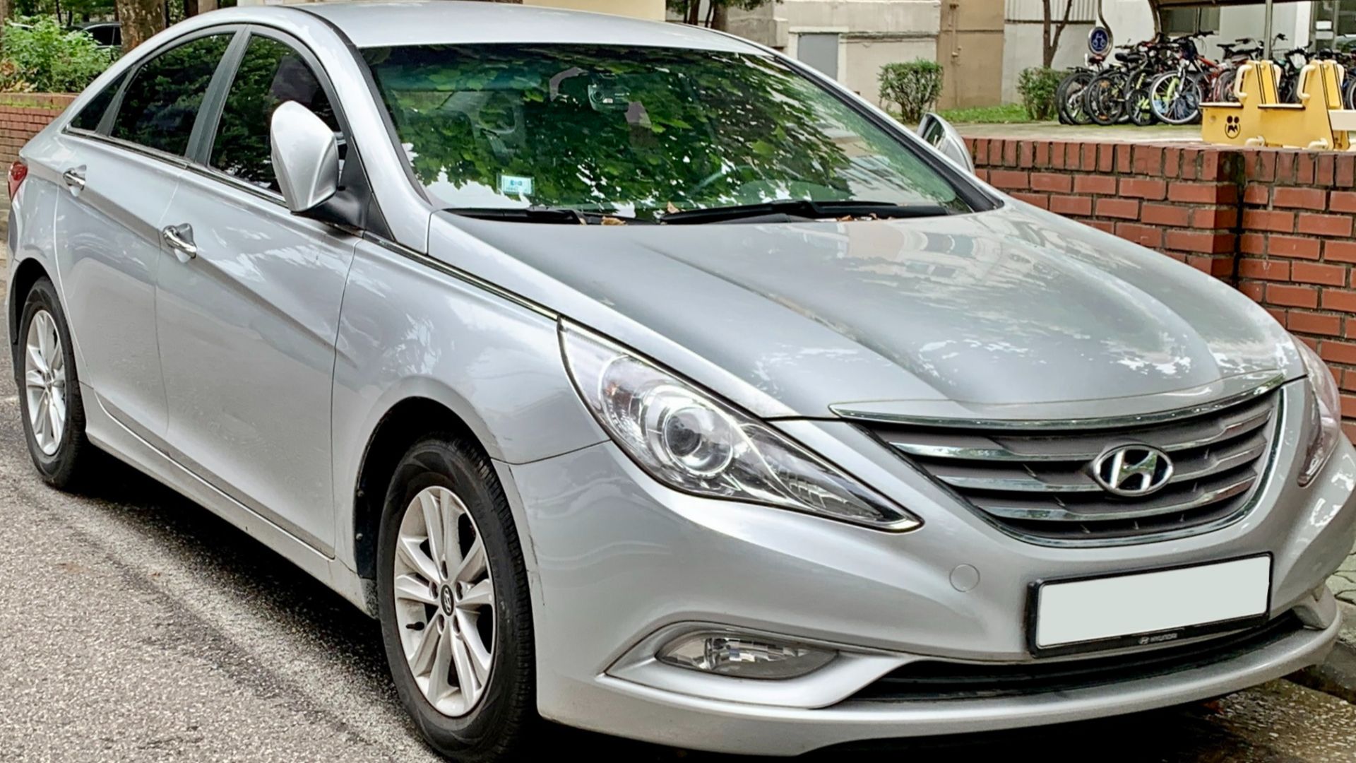 Hyundai Sonata (YF)